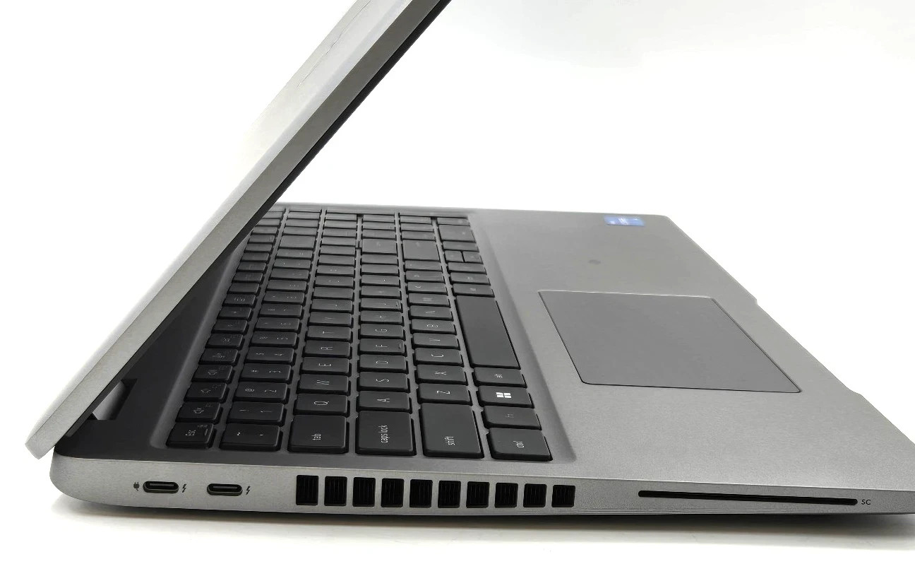 Dell Precision 3570 15.6” FHD Workstation i5-1235U 16GB RAM 1TB NVMe Win 11 Pro