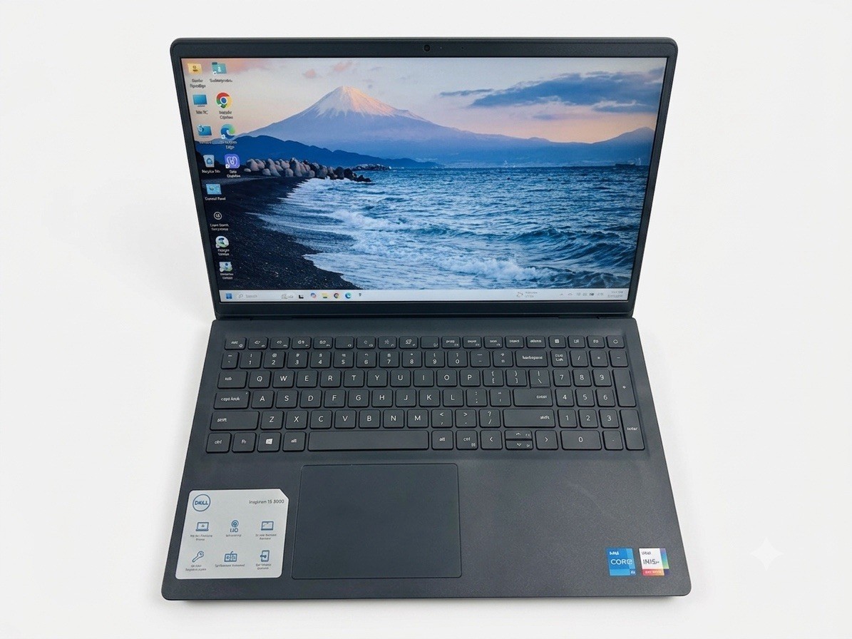 Dell Inspiron 15 3511 – i5-1135G7 – 12GB RAM – 512GB SSD – 15.6″ Screen – Win 11