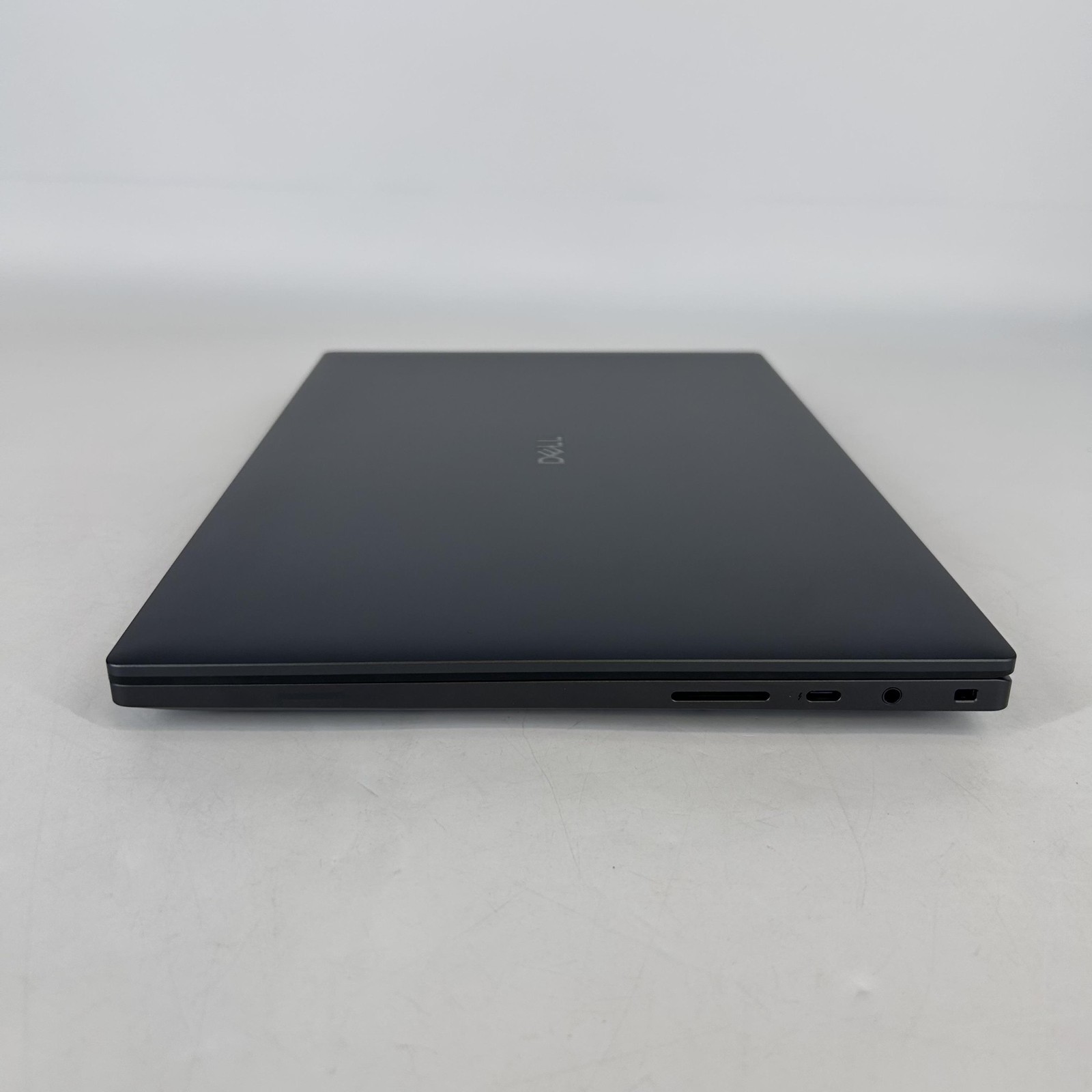 Dell Pro Max 16 Premium MA16250 FHD+ Ultra 7 265H 32GB 1TB SSD RTX PRO 2000