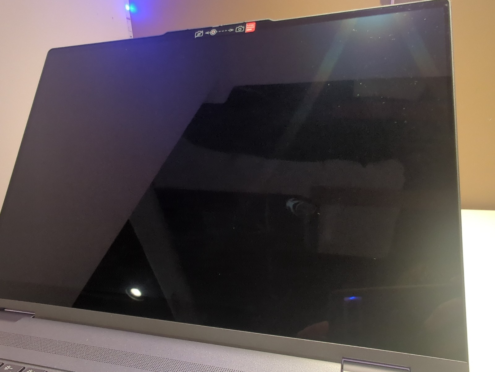Lenovo IdeaPad 5 2-in-1 16IRU9 16″ Core 5 120U 1.4GHz 16GB RAM 512GB SSD