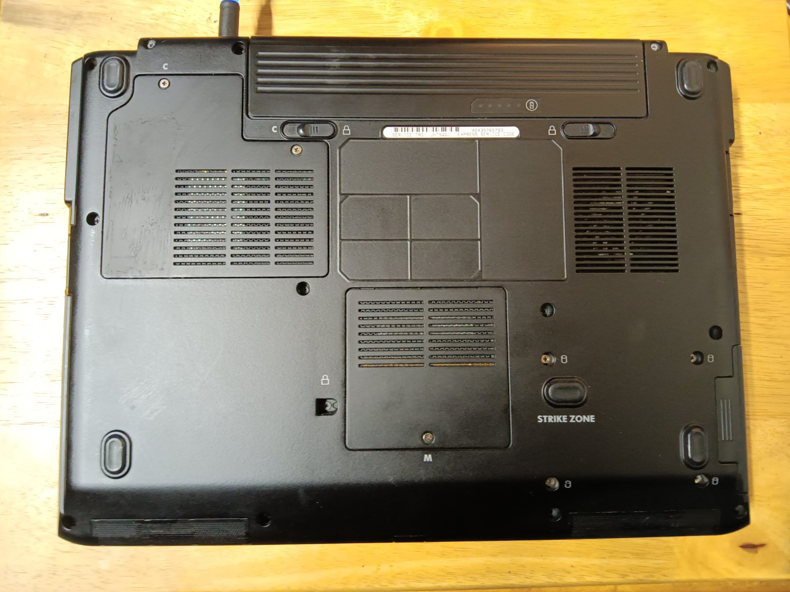 Dell Vostro 1500/Core2Duo T7300 2.00ghz/4gb/250gb/Windows 10 Pro/Web/BT/15.4″