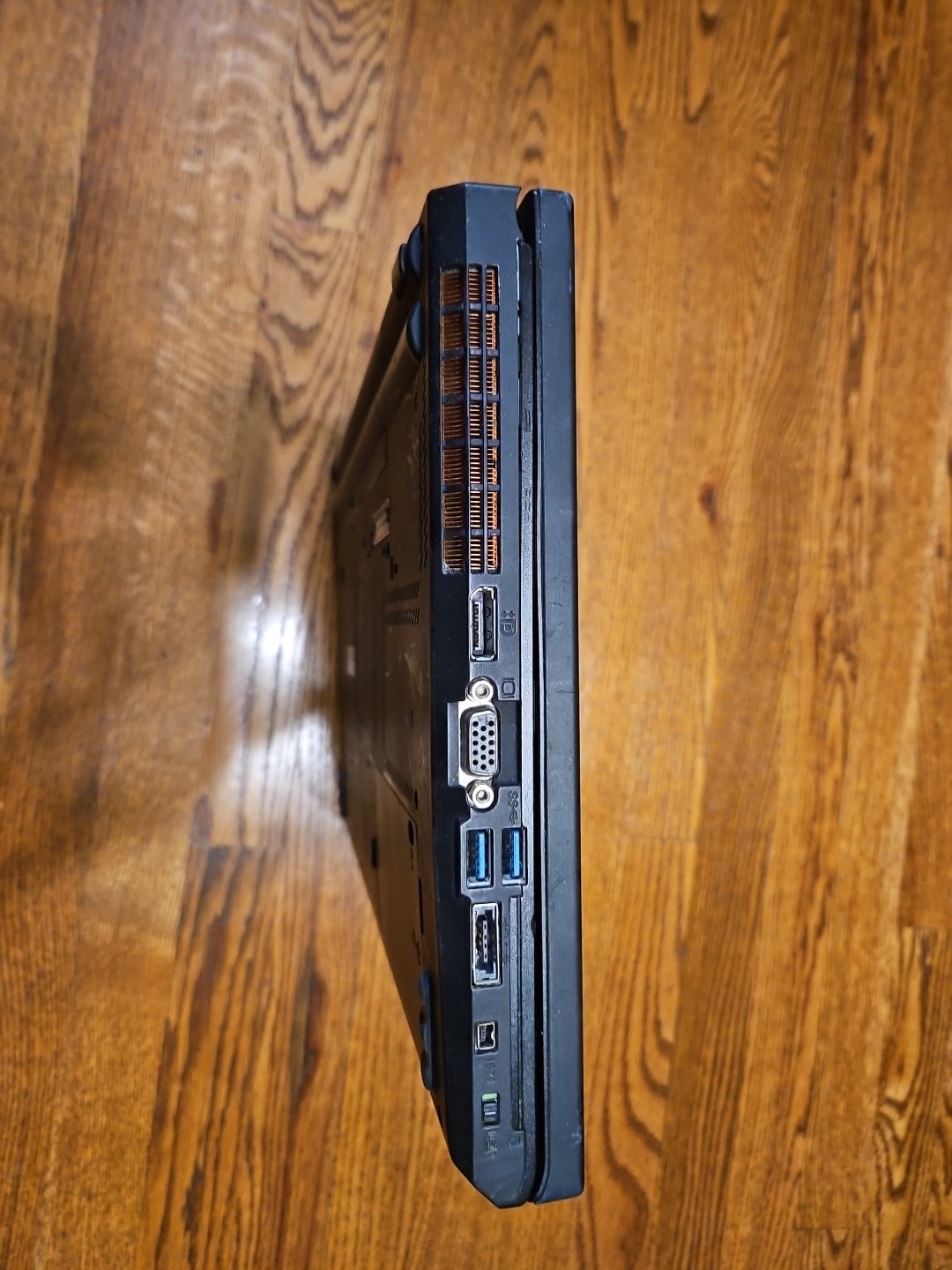 Lenovo ThinkPad W510,i7-620M,8GB RAM, 15.6″ 1600×900, 240GB SSD Ready to Use