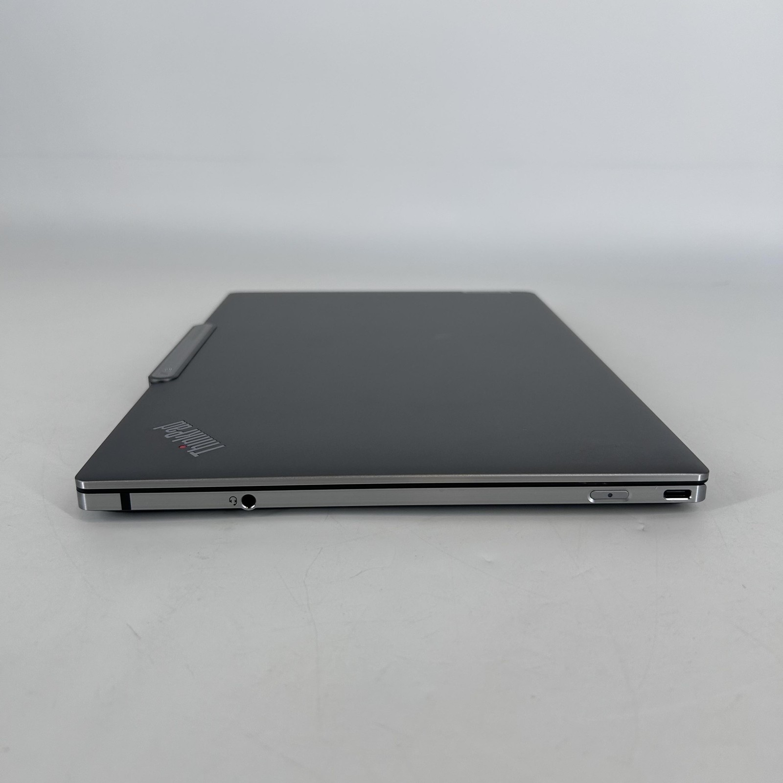 Lenovo ThinkPad Z13 Gen 1 FHD+ TOUCH Ryzen 7 PRO 6850U 16GB 512GB- BAD MIC & CAM