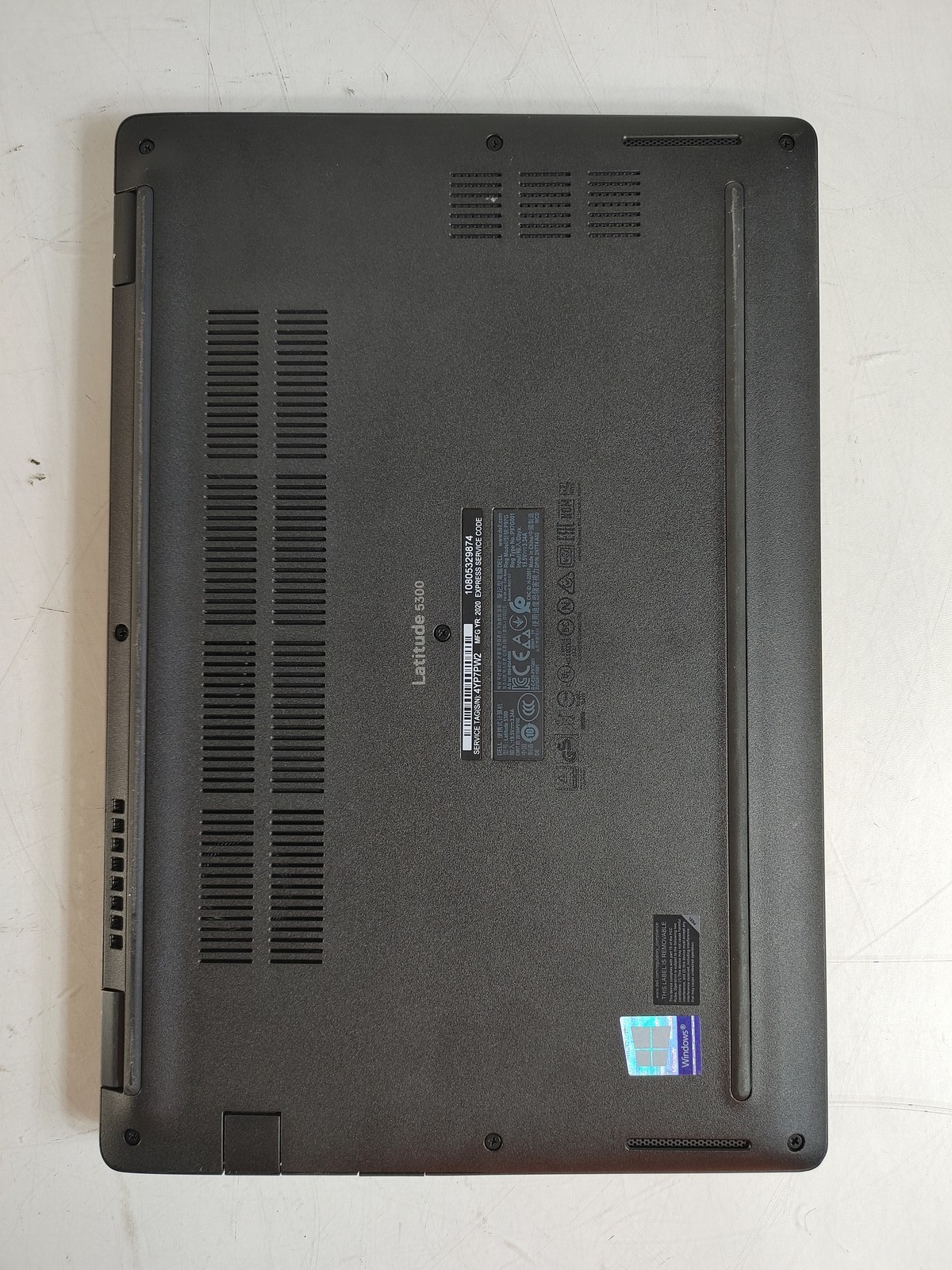 Dell Latitude 5300 Core i7-8665U 1.90 GHz 16 GB DDR4 No HDD