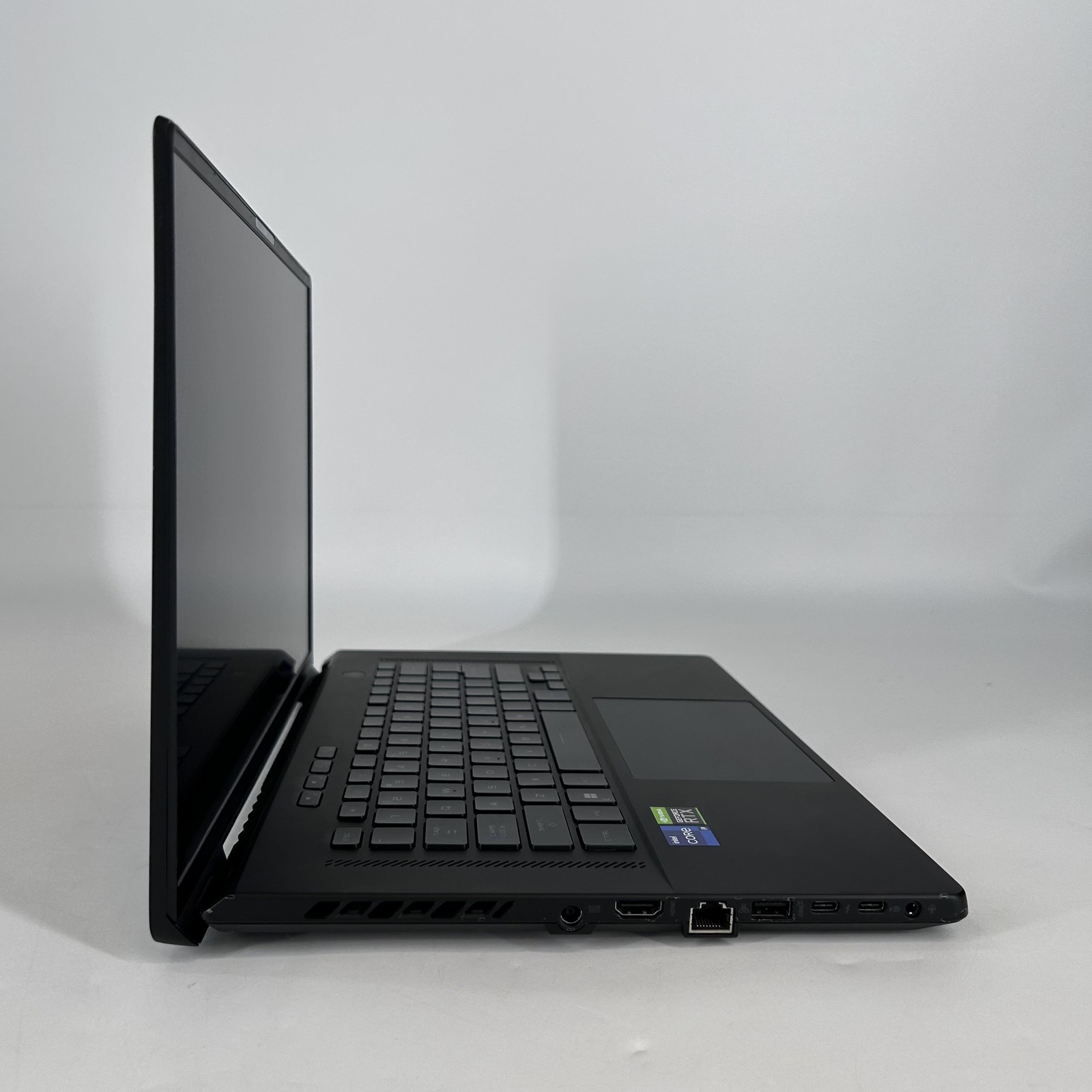 Asus ROG Zephyrus M16 GU603 16 165Hz QHD+ 2.5 GHz i9-12900H 16GB 1TB RTX 3070 Ti