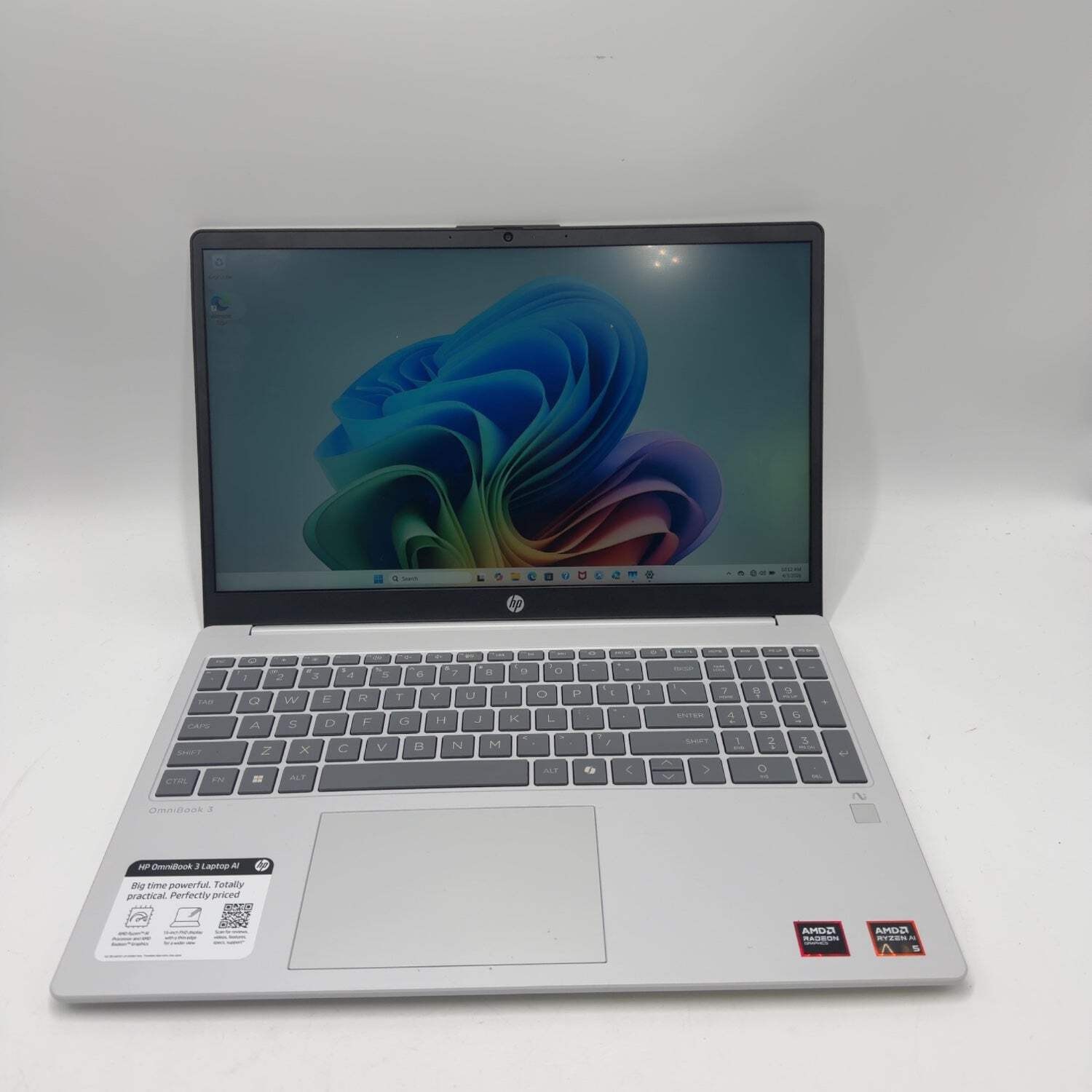 HP OmniBook 3 15-FN0105DX 15.6″ Ryzen AI 5 330 2.0 16GB RAM 512GB SSD