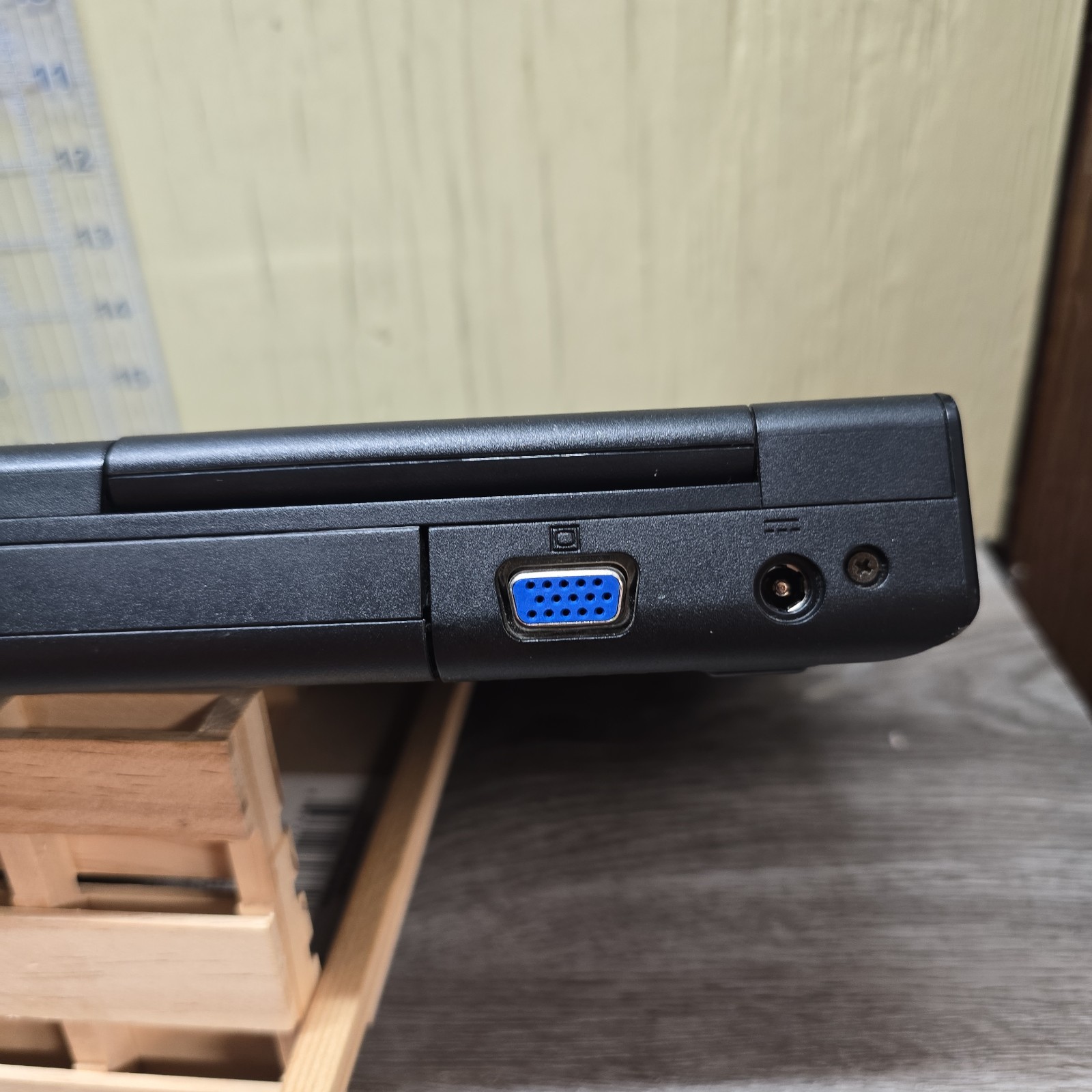 Gateway M-1615 Laptop AMD Turion 64 X2 TL-56 1.80GHz 2GB RAM 250GB HDD