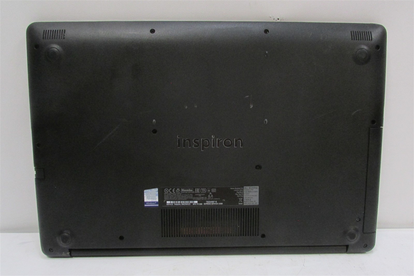 Dell Inspiron 3793 i7-1065G7 1.3GHz 16GB RAM 256GB NVME 17.3″ W11P DMG/MISS KEY