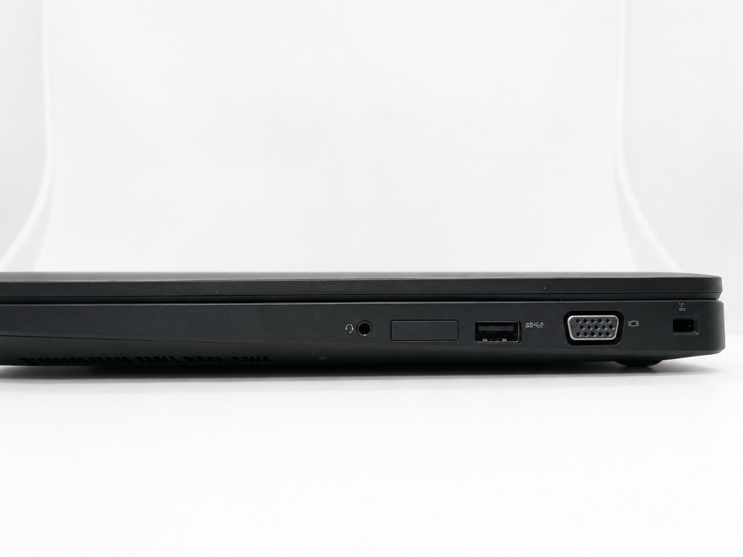 Dell Precision 3530 i7-8750H 32GB RAM 512GB SSD NVIDIA Quadro P600 Win11 Pro