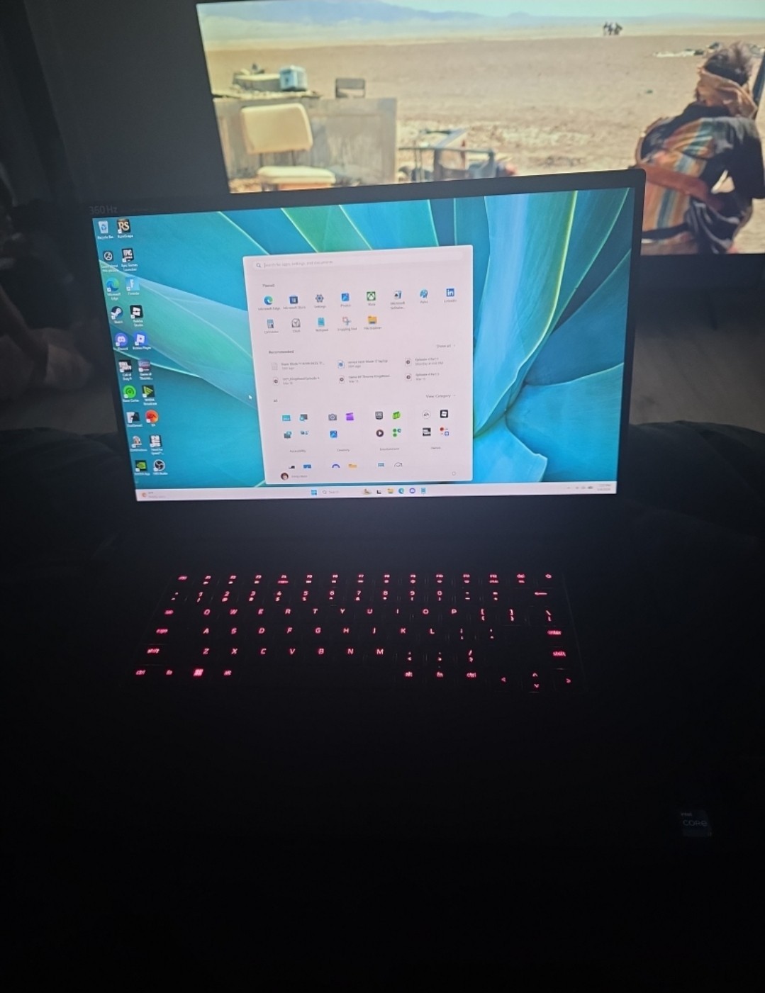 Razer Blade 17.3″ FHD (1TB SSD, Intel Core i7 12th Gen., 4.80 GHz, 32GB) Laptop