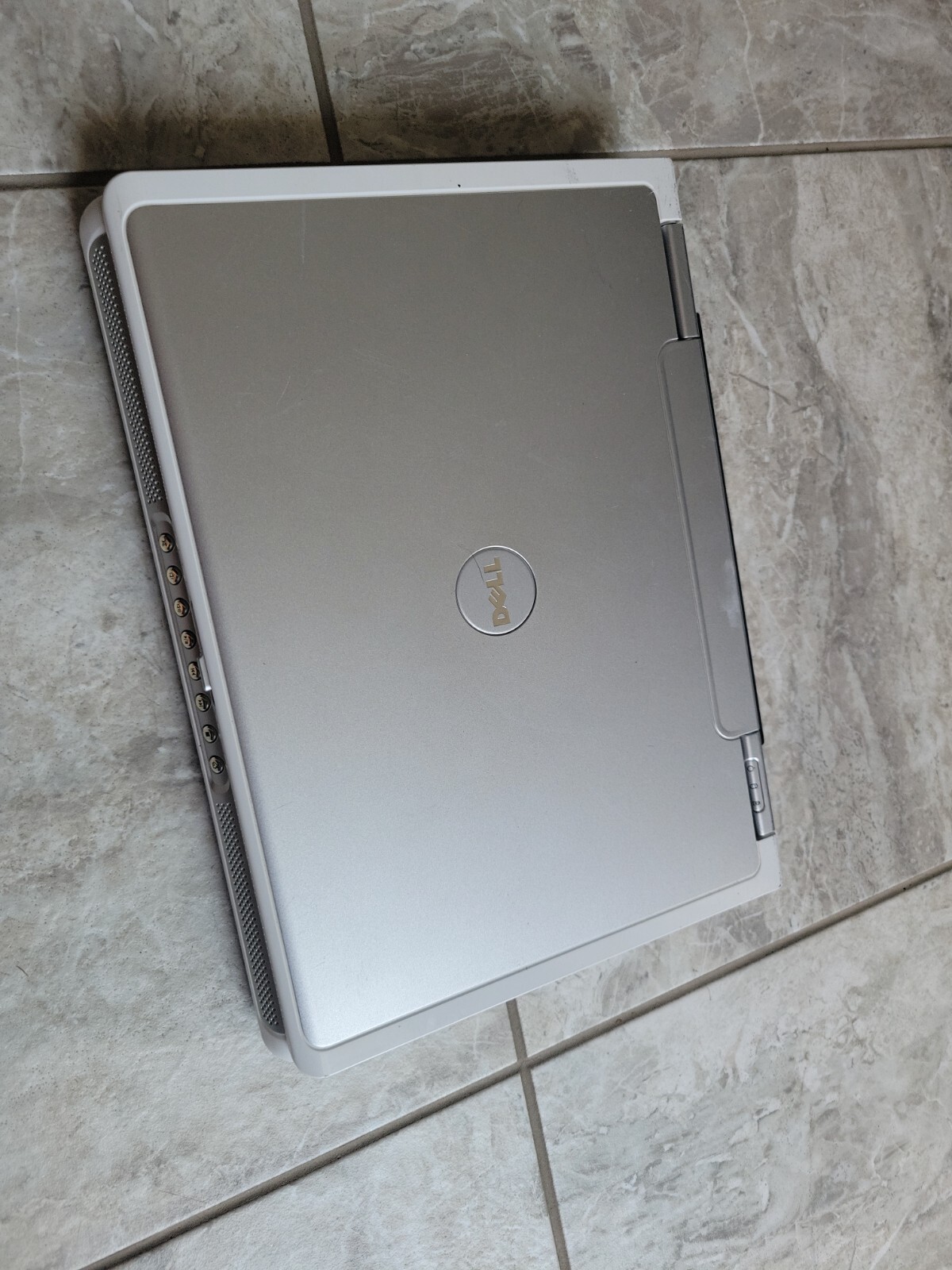 Lot of 3 Dell Laptops – 1.6 GHz 512MB RAM 40GB HDD Windows XP for parts/repair