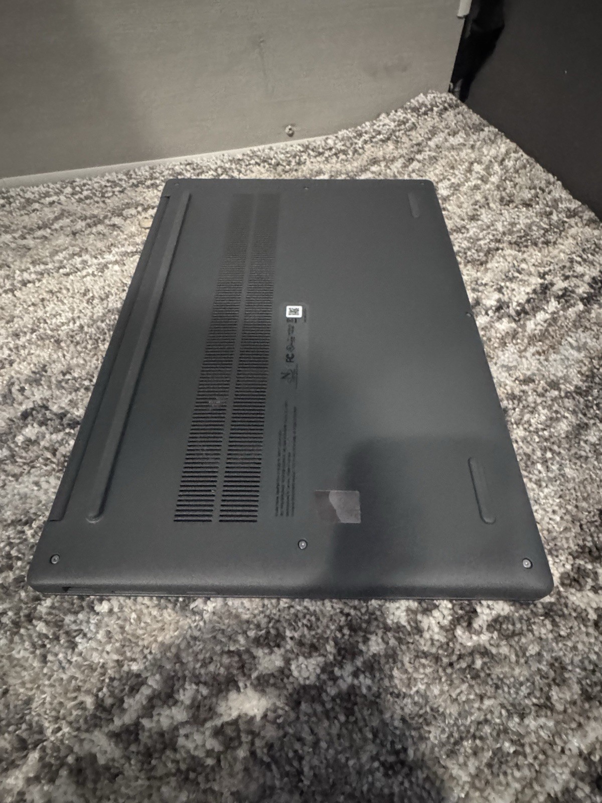 lenovo Ideapad Slim 3x 15q8x10 15.3” Snapdragon X8 16GB Ram 512Gb SSD Warranty
