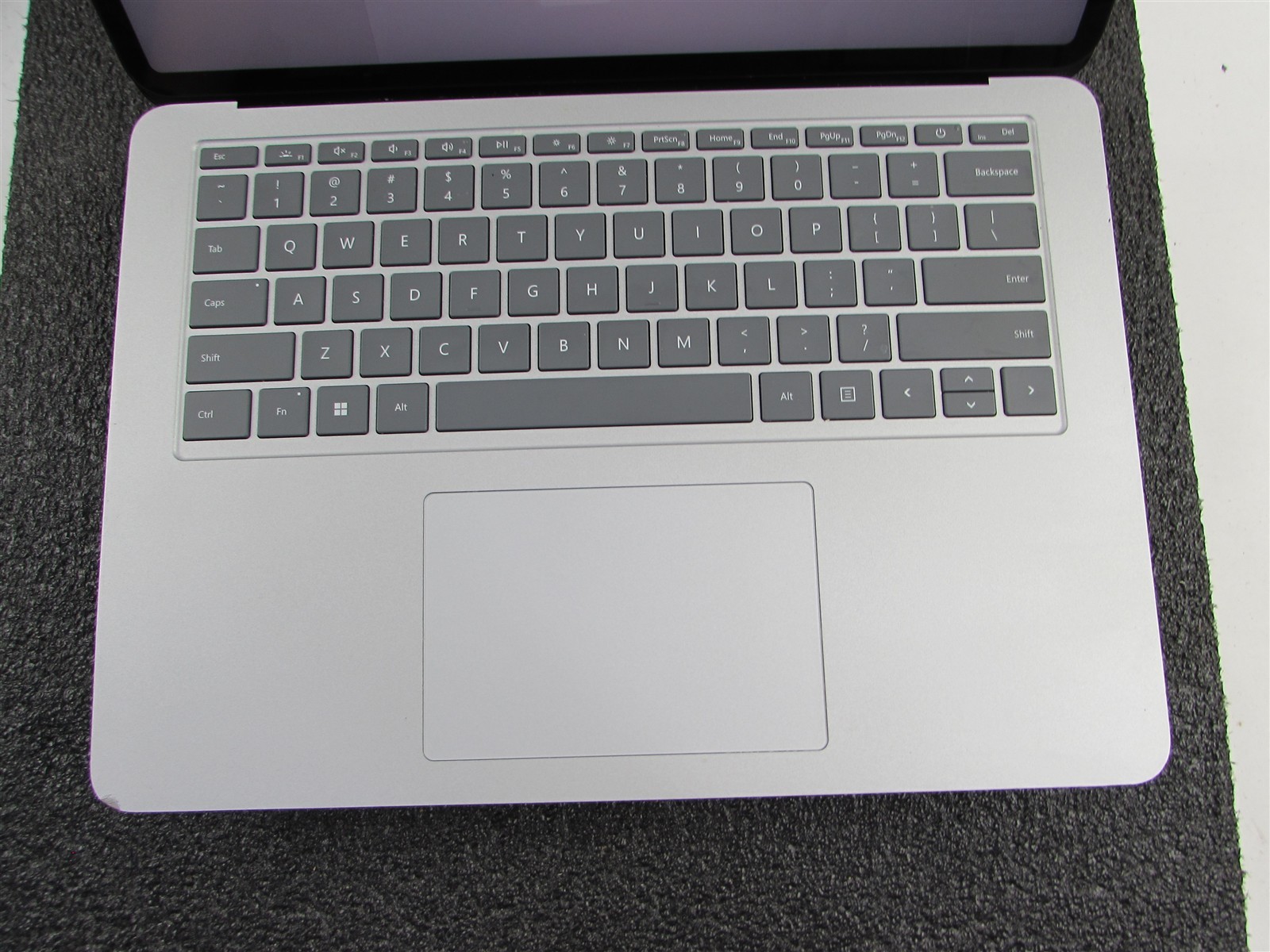 Microsoft Surface Laptop Studio 1964 i7-11370H 1TB SSD 32GB RTX A2000 *No A/C*