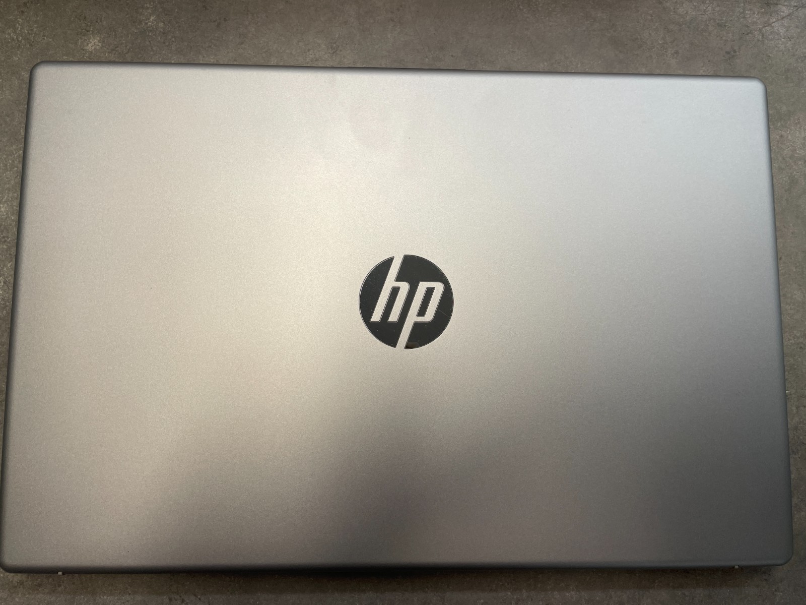 HP 15-fc0025dx 15.6″ Laptop – AMD Ryzen 5 7520U 2.8 GHz, 8GB RAM, 512GB SSD