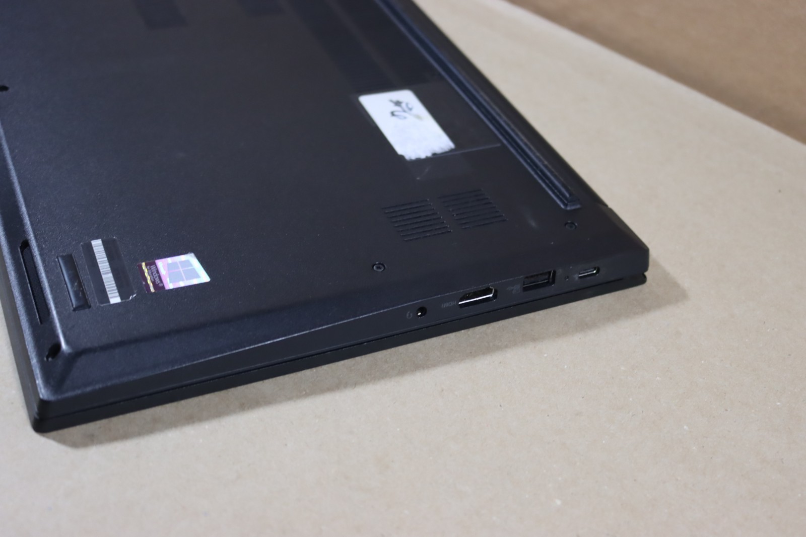 Lenovo ThinkPad E15 2nd Gen 15.6″ (256GB SSD, AMD Ryzen 7 4000 Series, 16GB Ram)