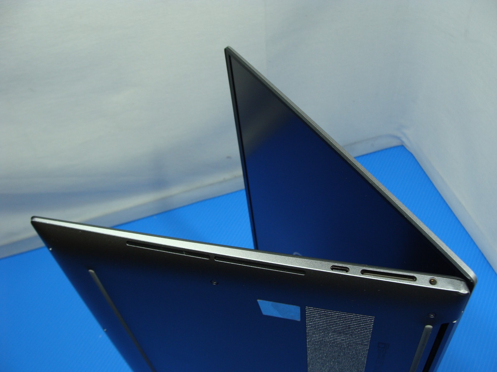 Dell Precision 5570 15.6″FHD+ core i7-12800H 2.4GHz 64Gb 512GB Win11P RTX A1000