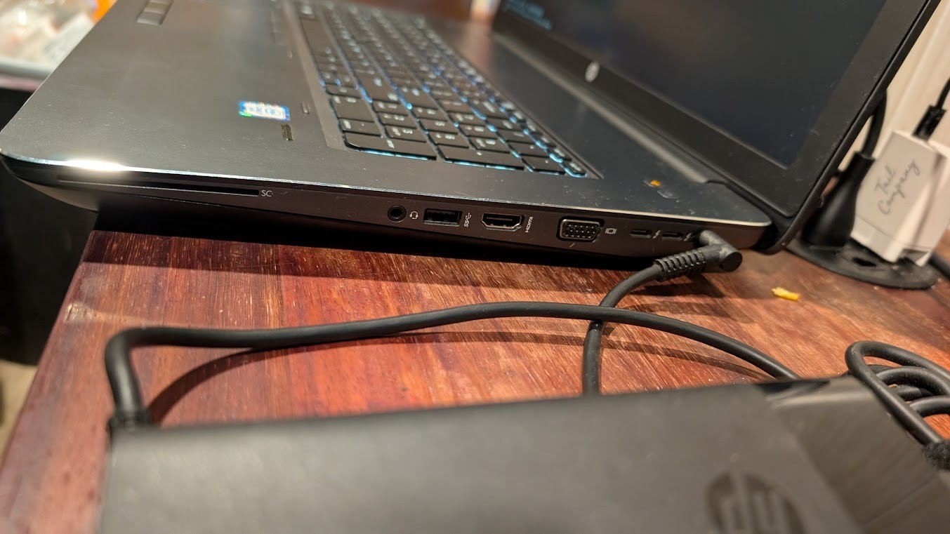 HP ZBook 15 G3 15.6” (512GB SSD Intel Core i7-6700HQ 2.6GHz 16GB RAM) Laptop