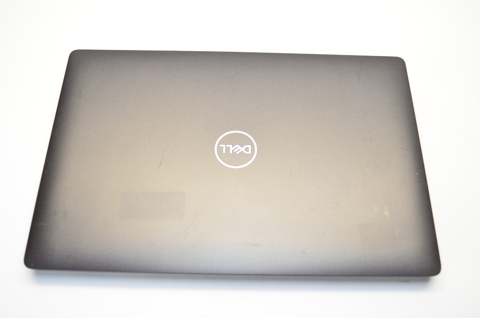 Dell Latitude 5500 15″ Laptop i7-8665U 1.9GHz 8GB RAM NO HDD NO OS READ!