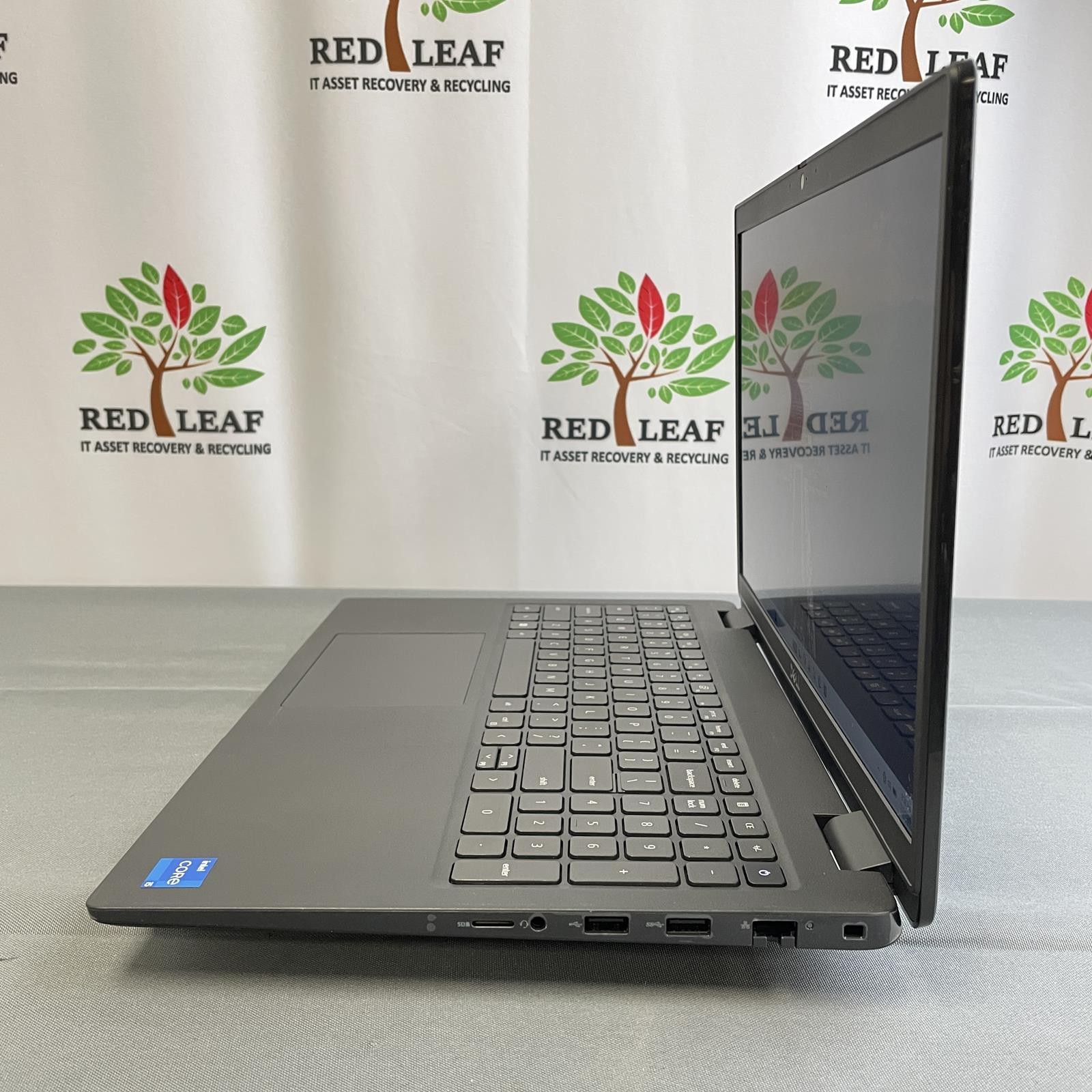 Dell Latitude 3520, Core i5-1135G7 16GB 256GB NVMe, Win 11 | B/C, Excellent Bat