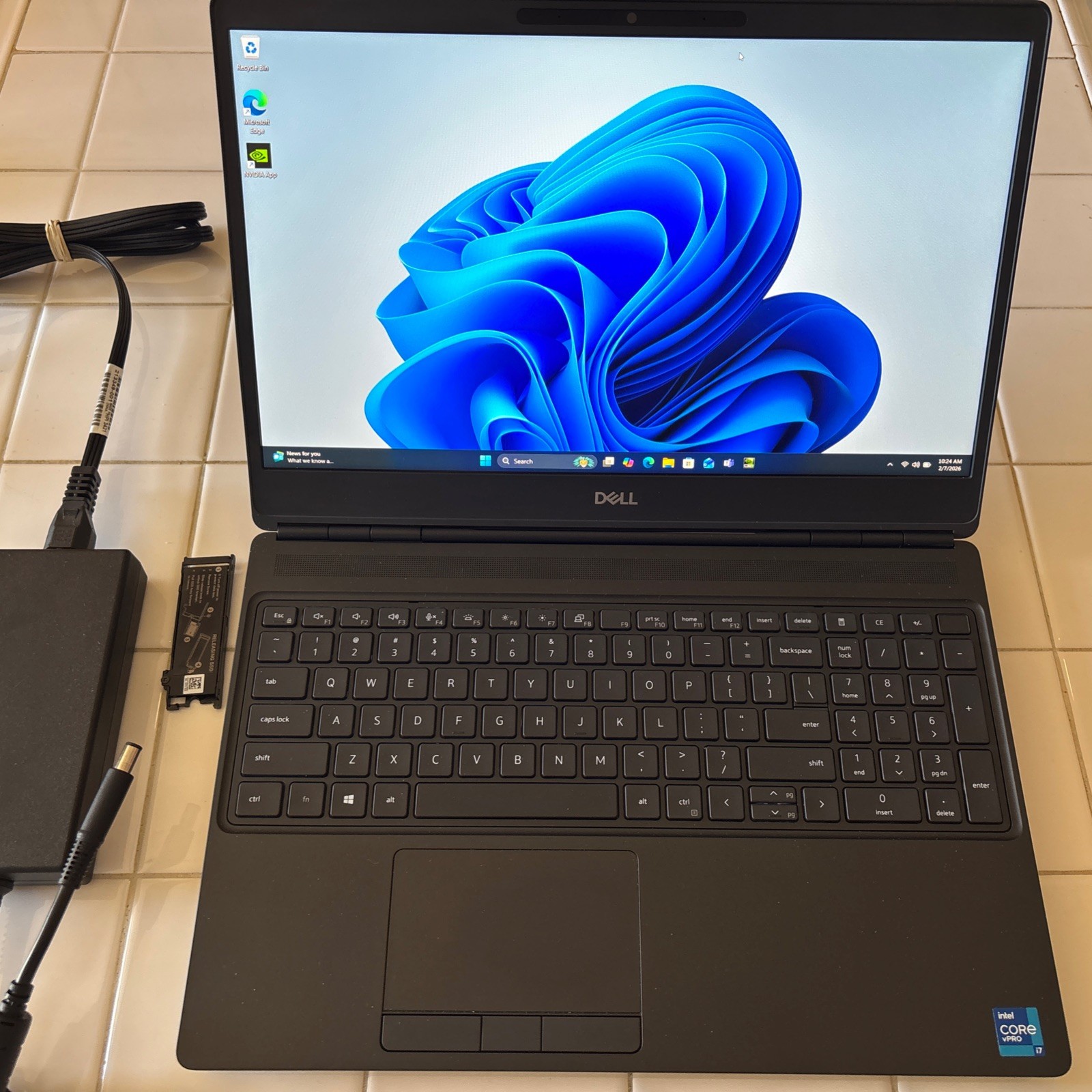 Dell Precision 7560 15.6 i7-11850H 48GB RAM 1TB * SSD NVIDIA T1200GPU Back Door