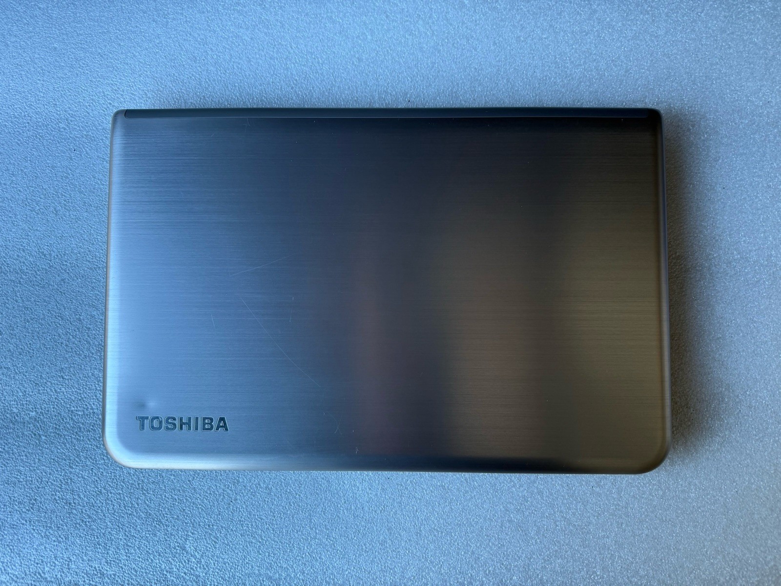 Toshiba Satellite P55T-A5118 Intel Core i7-4500U 1.80 GHz 8 GB RAM NO HDD/OS