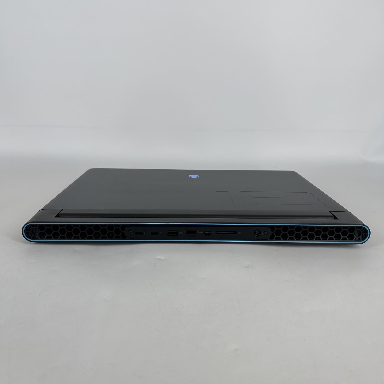 Dell Alienware M18 R2 165Hz QHD+ 2.2GHz i9-14900HX 32GB 1TB RTX 4070 FRAME GAP