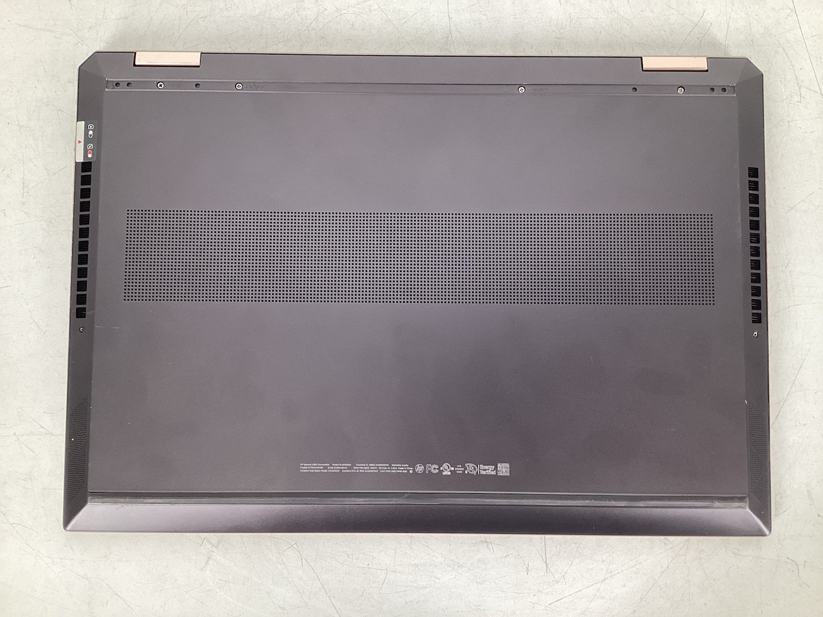 HP SPECTRE x360 2-in-1 15t-df1xxx 15.6″ (i7-10510U 16GB 512GB NVMe, No OS) *Read