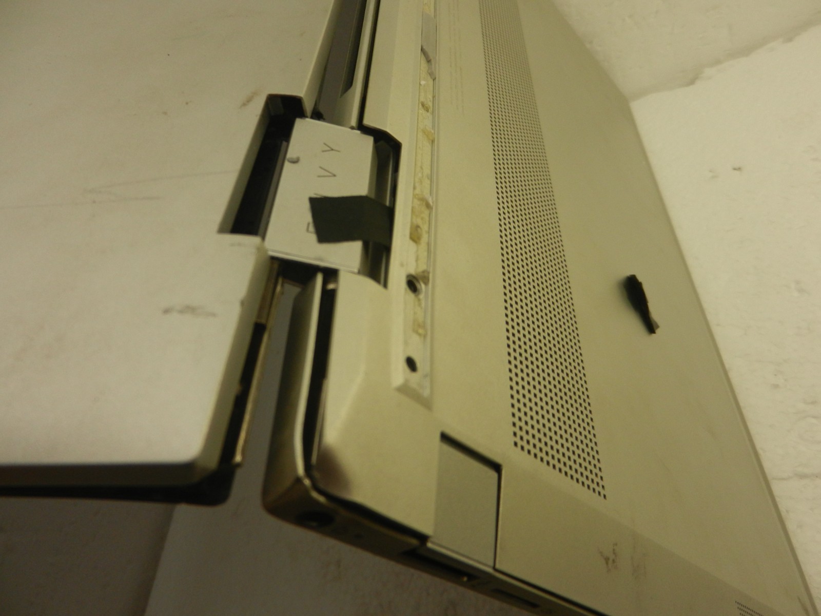 HP ENVY X360 Convertible 13M – CORE i7-1195G7 / 8GB RAM / NO HDD – PARTS/REPAIR
