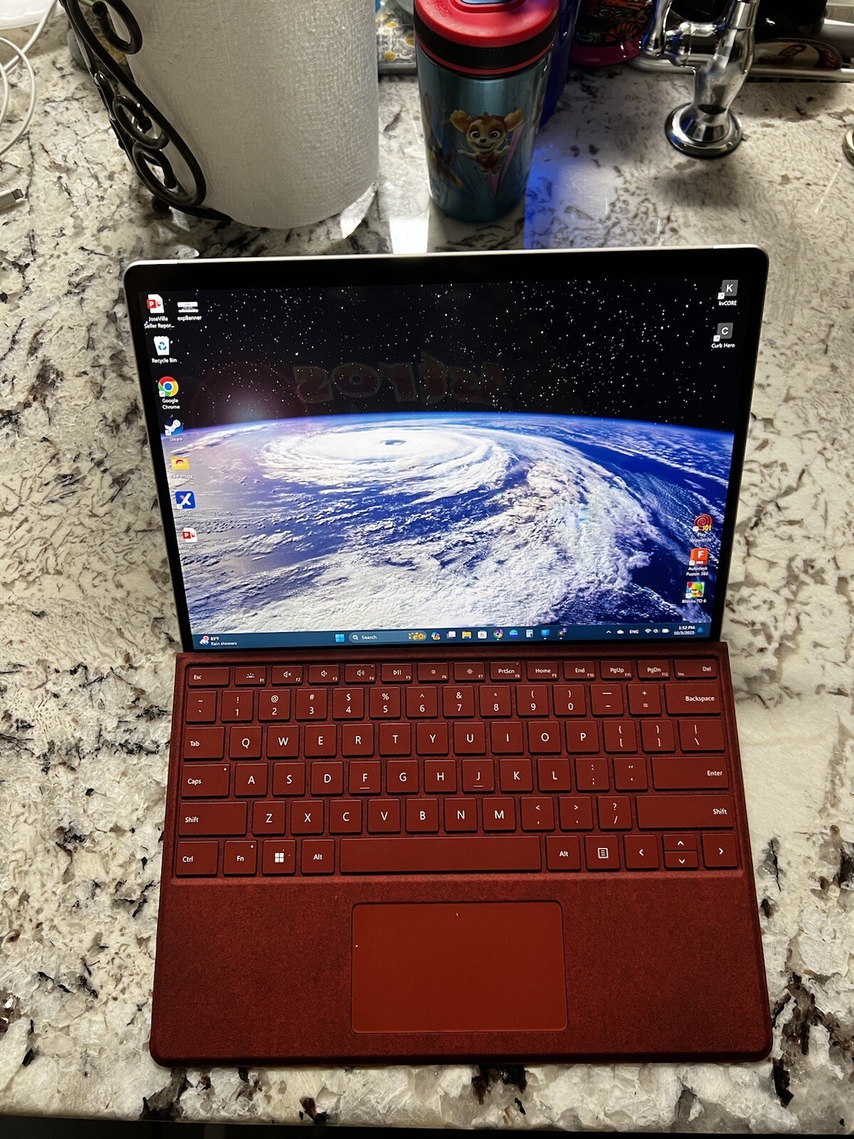 Microsoft Surface Pro 8 13″ (256GB SSD, Intel Core i5 11th Gen., 2.40 GHz, 8GB)
