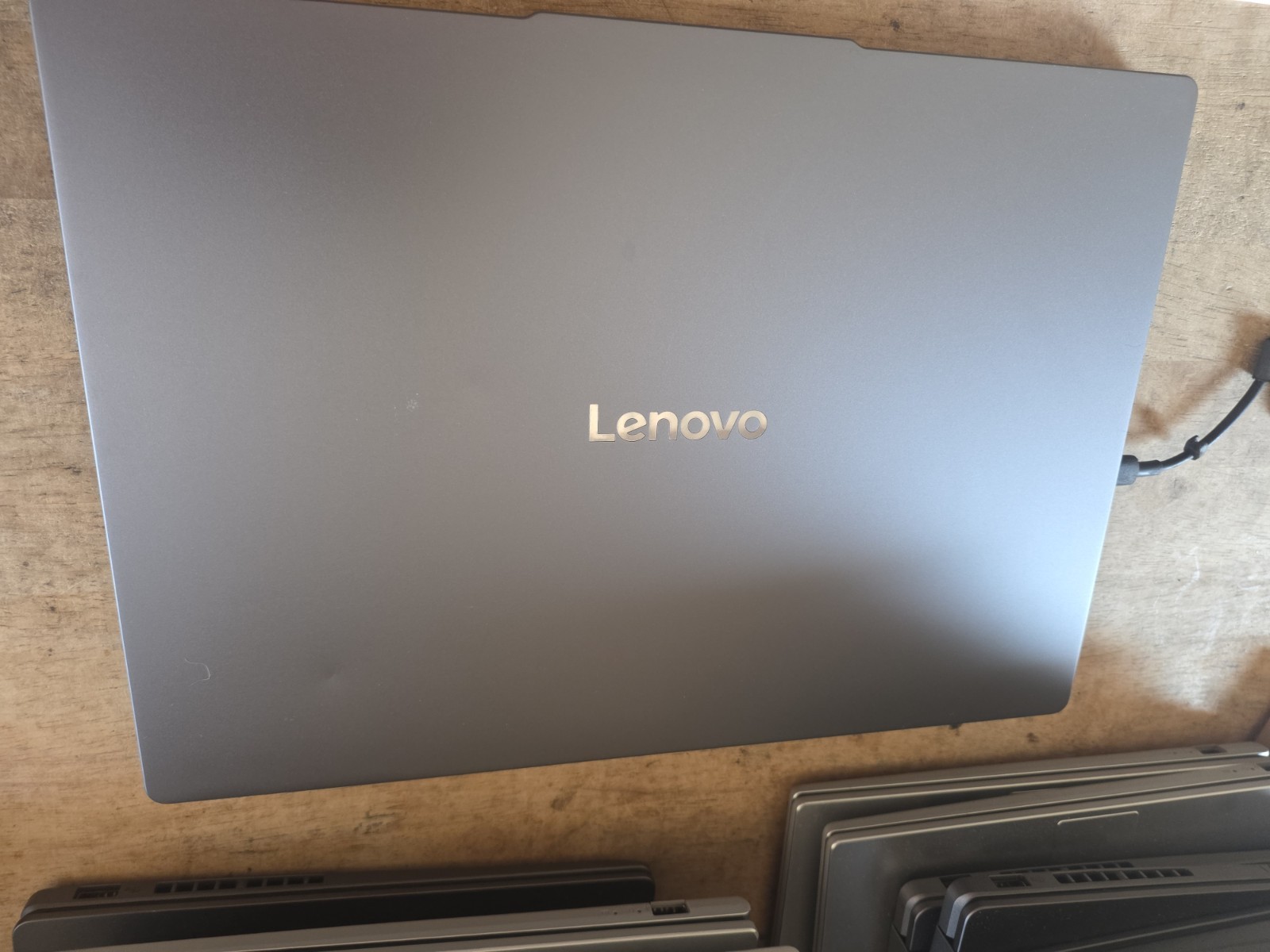 Lenovo IdeaPad Slim 3x 15Q8X10 15.3″ WUXGA Touch Snapdragon X 16GB 1TB Sfoq B