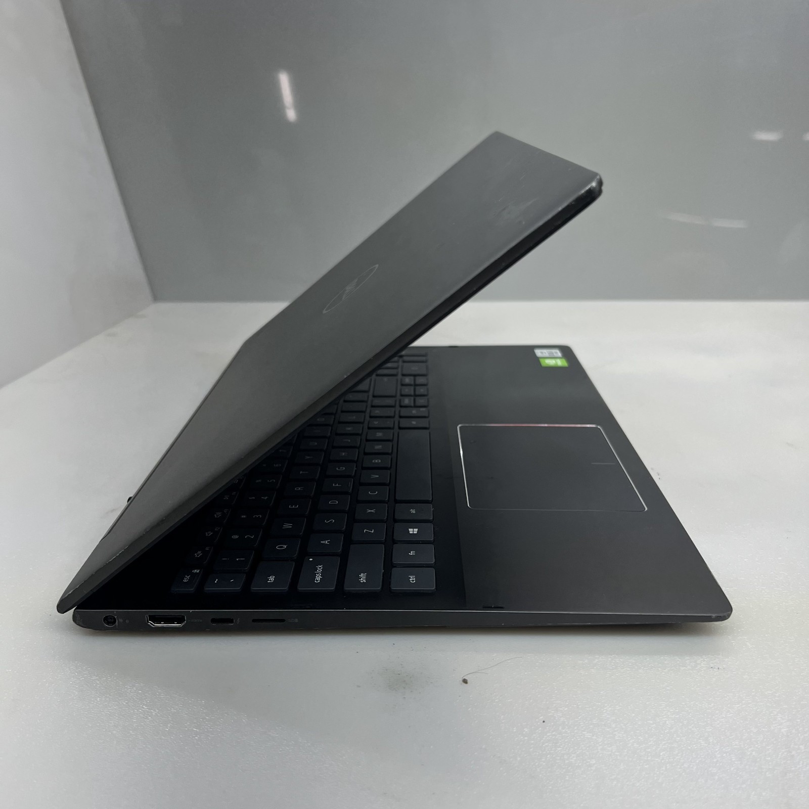 DELL INSPIRON 7581 2n1 i7-10510U@1.8GHz 16GB RAM 256GB NVMe W11P TOUCH WAC READ