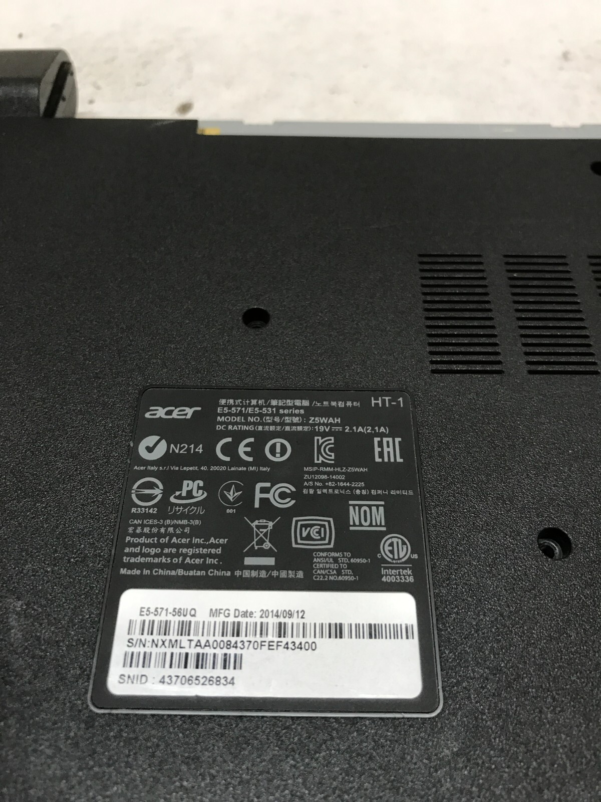 Acer E571 15″ Laptop E5-571-56UQ *Unknown Specs* For Parts/Repair POWER DEAD -DW