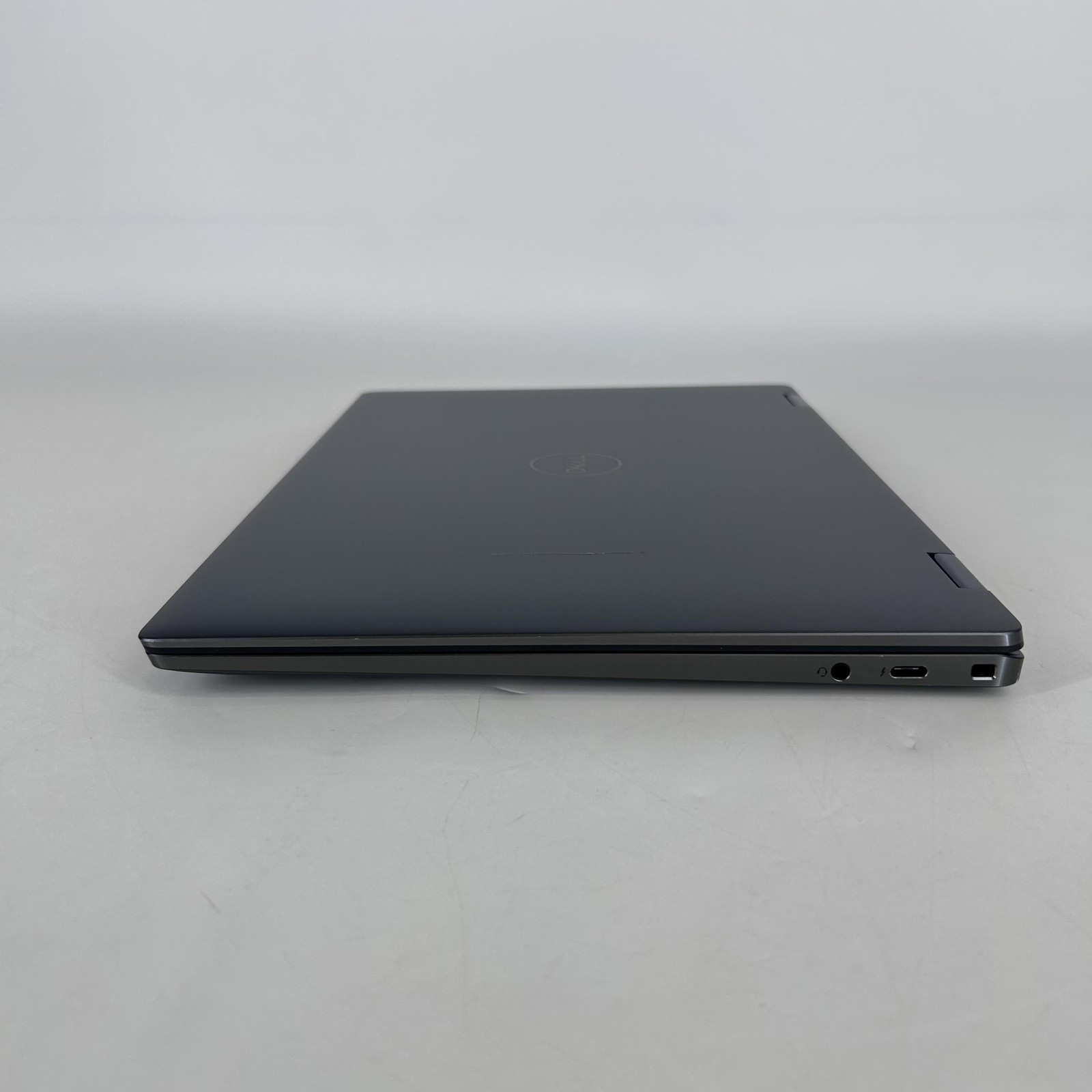 Dell Latitude 9440 (2-in-1) 14 Gray 2K TOUCH 1.8 GHz i7-1365U 32GB 1TB SSD Good