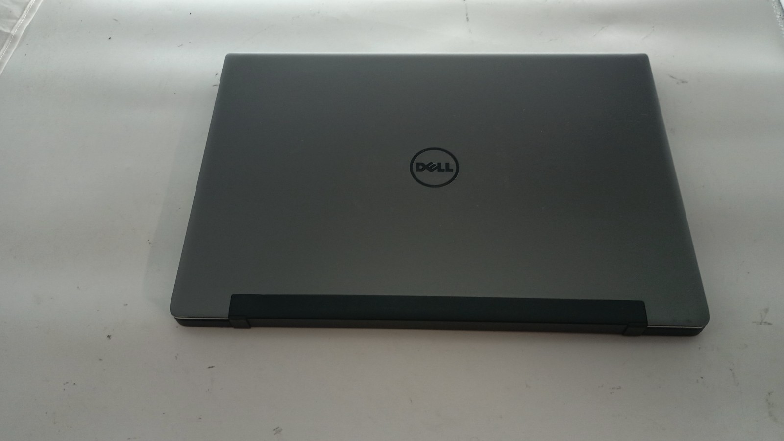 9123Latitude7370w/charger.Core m5-6y57.8GB.256GB NVMe.13.3″QHD+3K Touch.W11.Nice