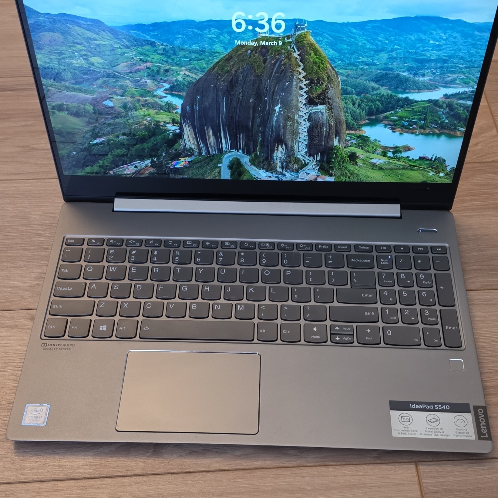 Lenovo IdeaPad S540-15IWL Intel Core i7-8565U 20GB RAM 15.6″ FHD SSD Win10 Pro