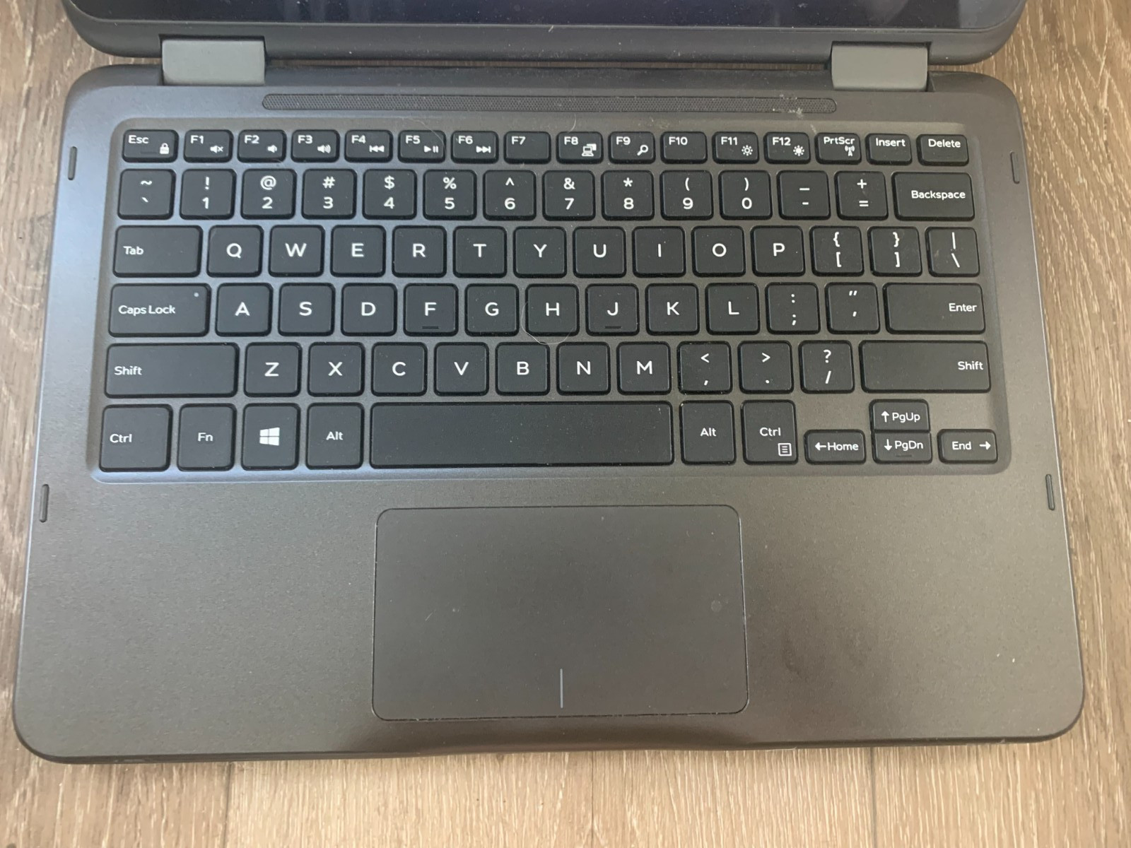 Dell Inspiron 3185 11.6″ AMD A9-9420e Radeon R5 1.80GHz 4GB RAM 500GB HDD Win10