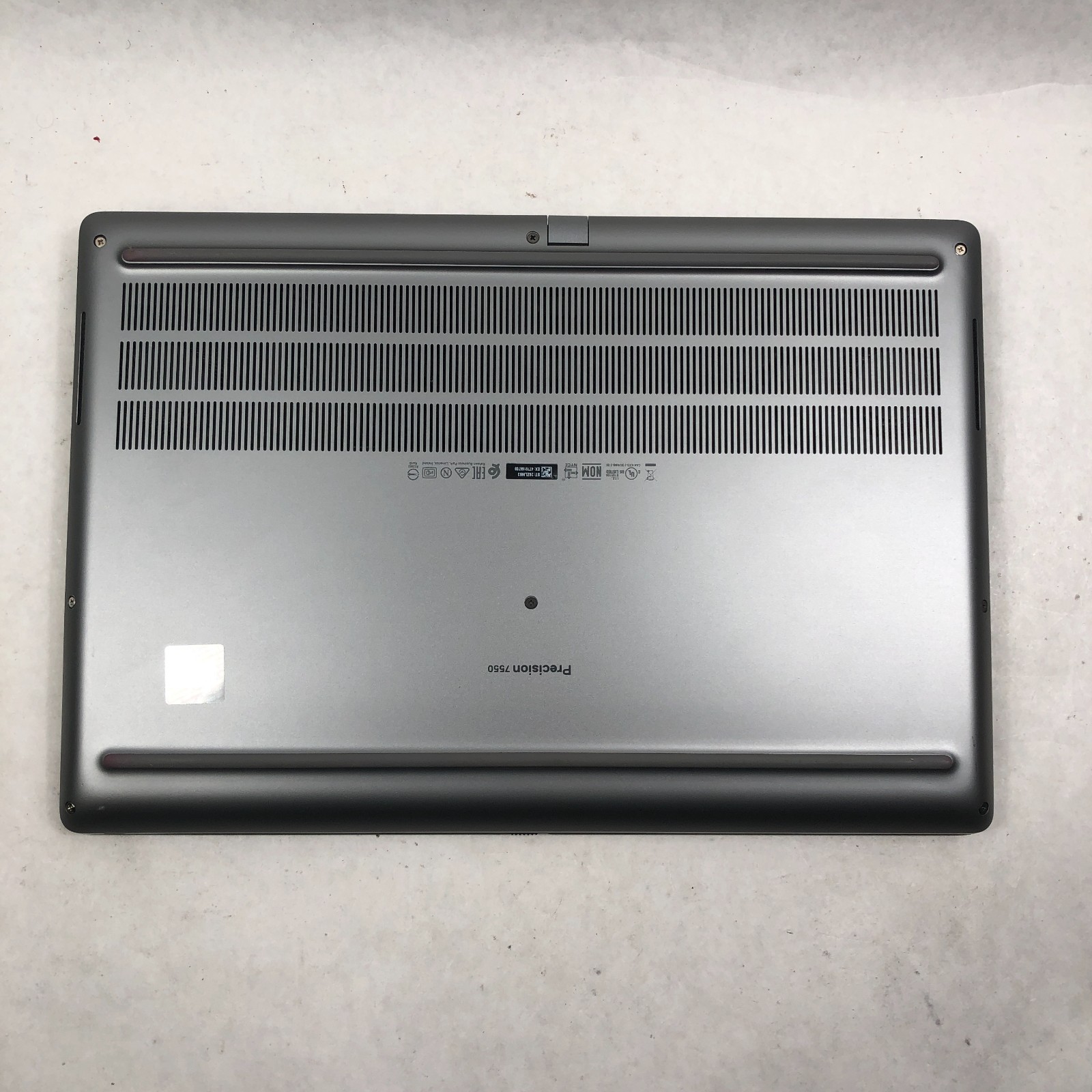 Dell Precision 7550 FHD Core i7-10875H 32GB 512GB SSD NVIDIA RTX 3000 Win 11 Pro