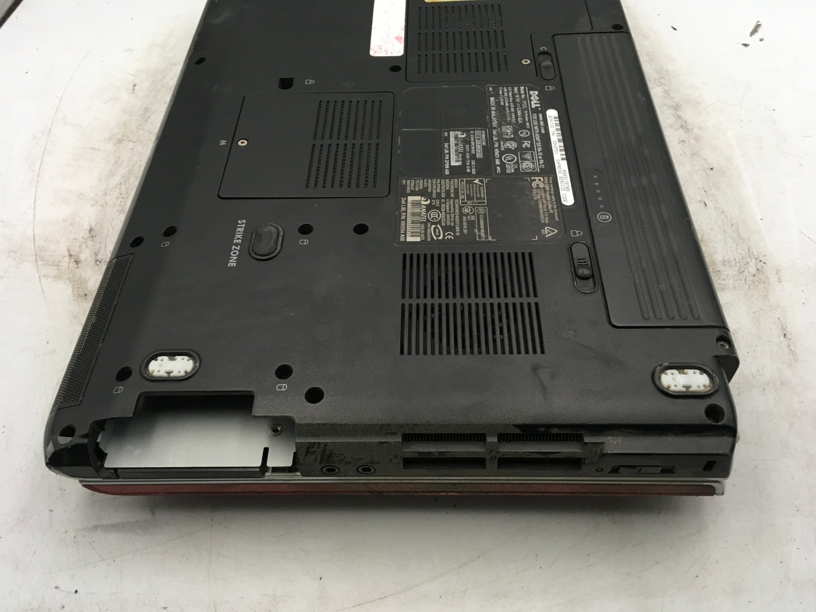 DELL INSPIRON 1520 – FOR PARTS/NO POWER – INTEL CORE 2 DUO – 1GB RAM – 15″ – BB