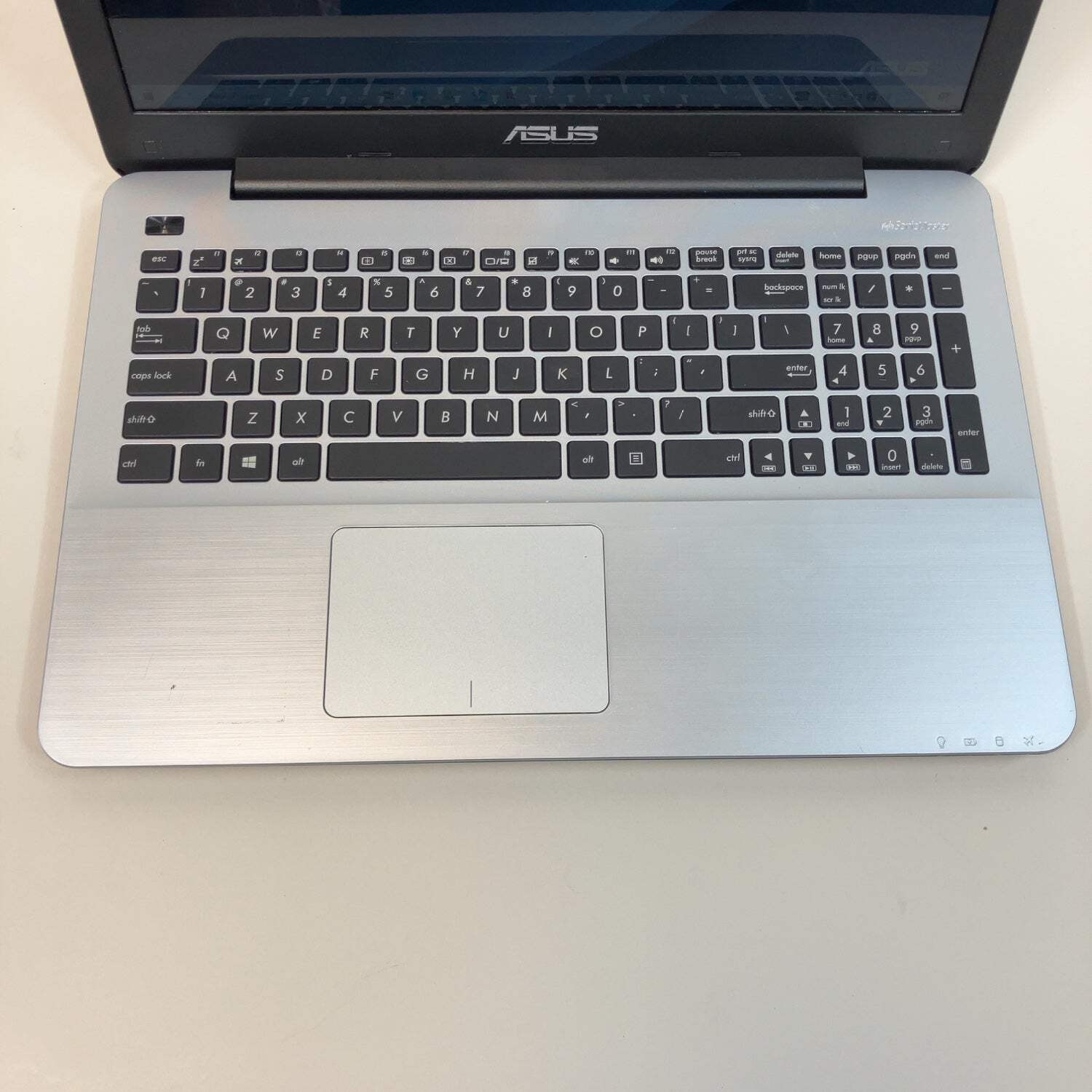 Asus X555Q X555Q 15.6″ AMD A12-9720P Radeon R7 2.0GHz 8GB RAM 128GB SSD