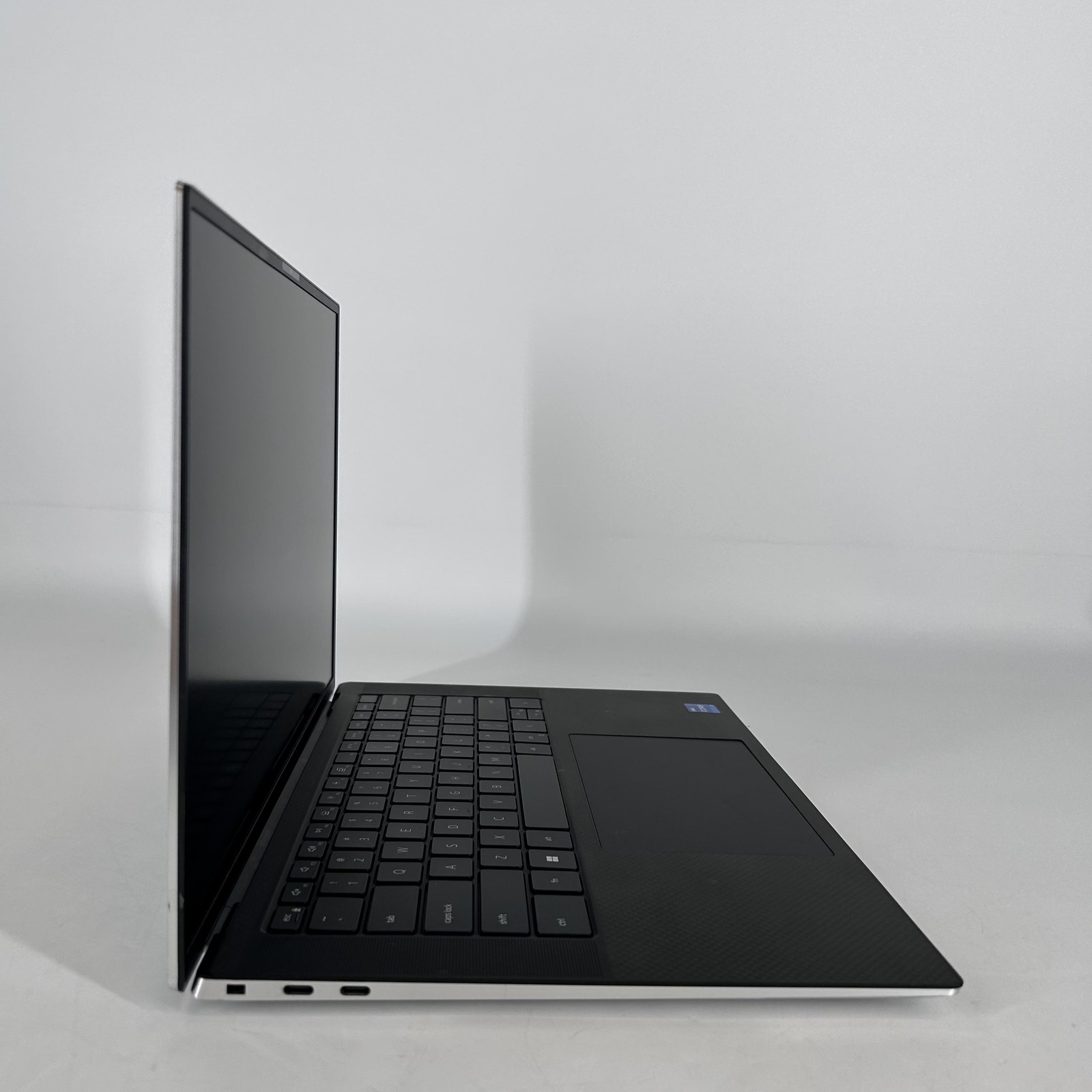 Dell XPS 15 9520 Silver FHD+ 2.3 GHz i7-12700H 32GB 1TB SSD NVIDIA RTX 3050 Good