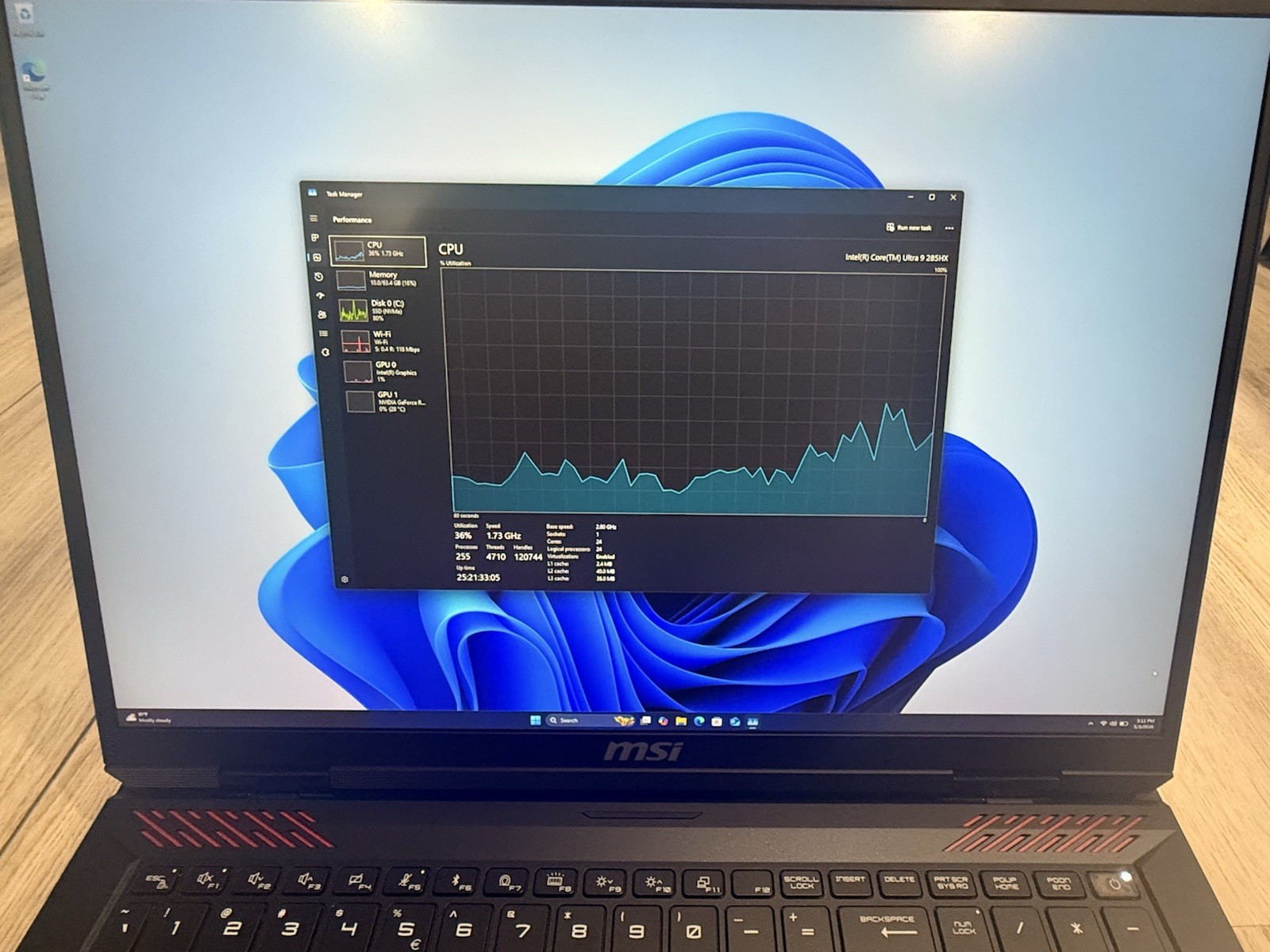 MSI Raider 18” HX Laptop Core Ultra 9 RTX 5080 64GB RAM 2TB SSD