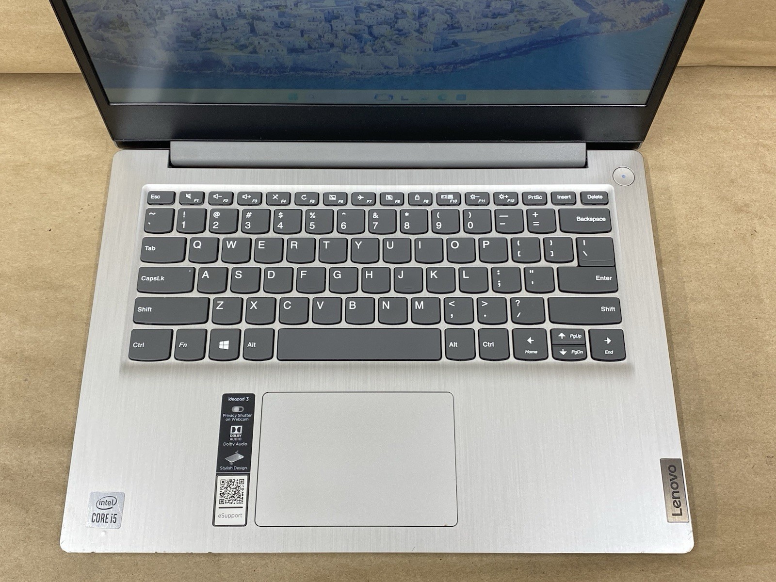 Lenovo 81WD – 14″ 1920×1080 – i5-1035G1 – 4GB – 256GB SSD – Win 11 Pro