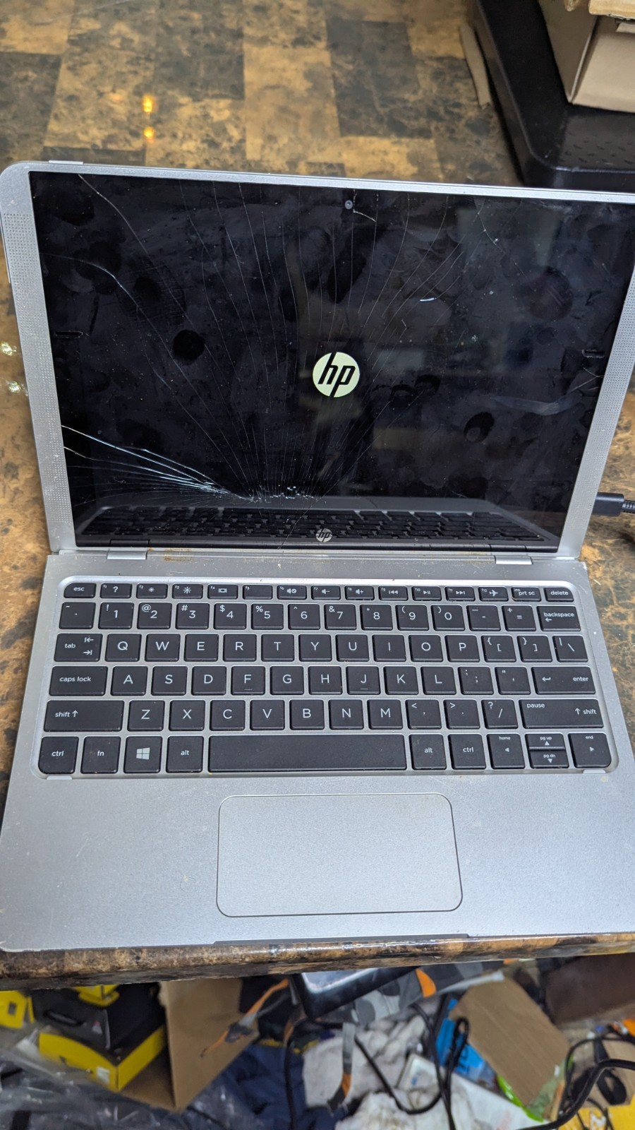 HP Notebook x2 10-p011nr Detachable Laptop *FOR PARTS*