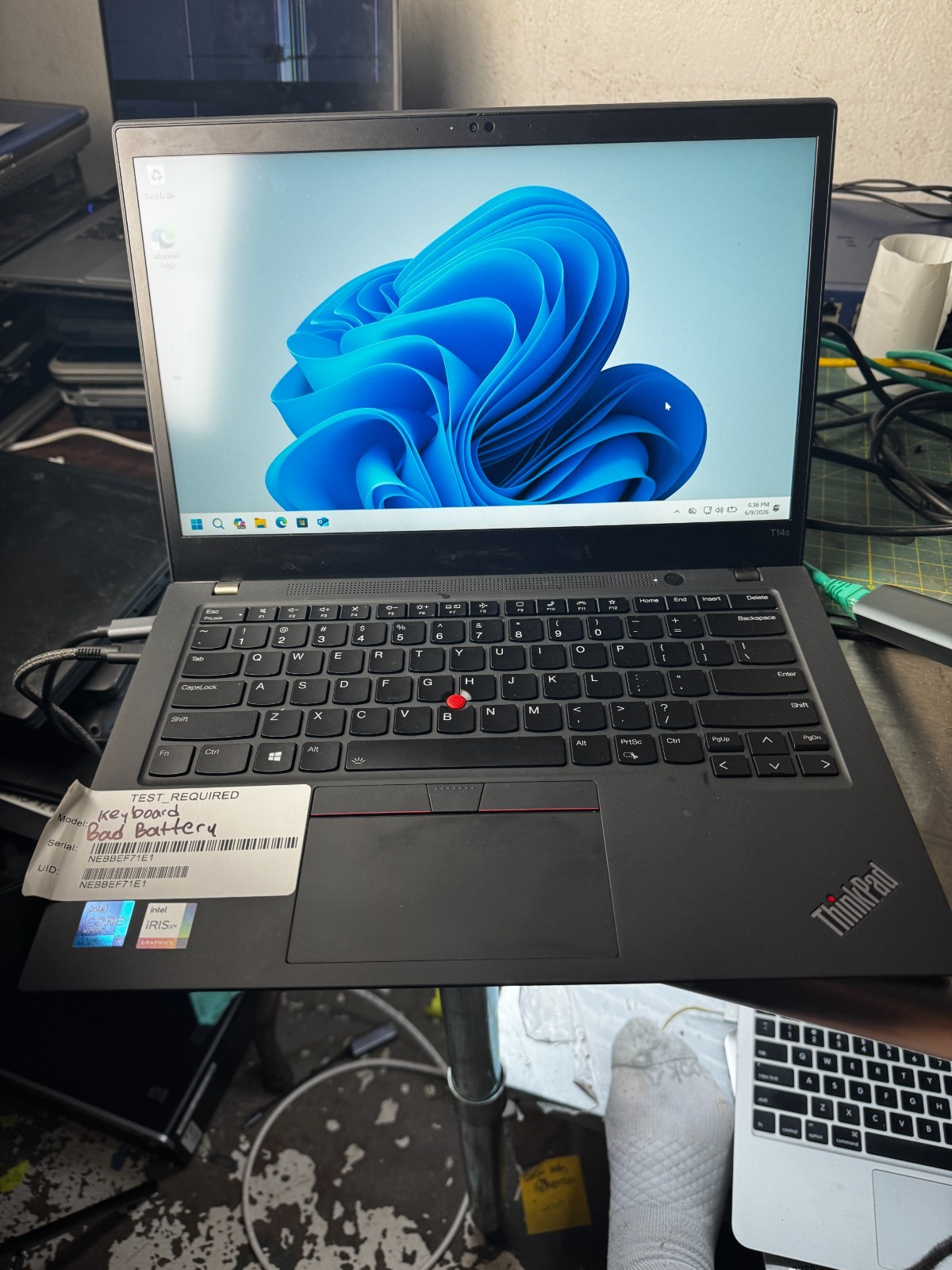 Lenovo ThinkPad T14s Gen 2 Core i7-1185G7, 16GB RAM, 256GB SSD *READ #6181