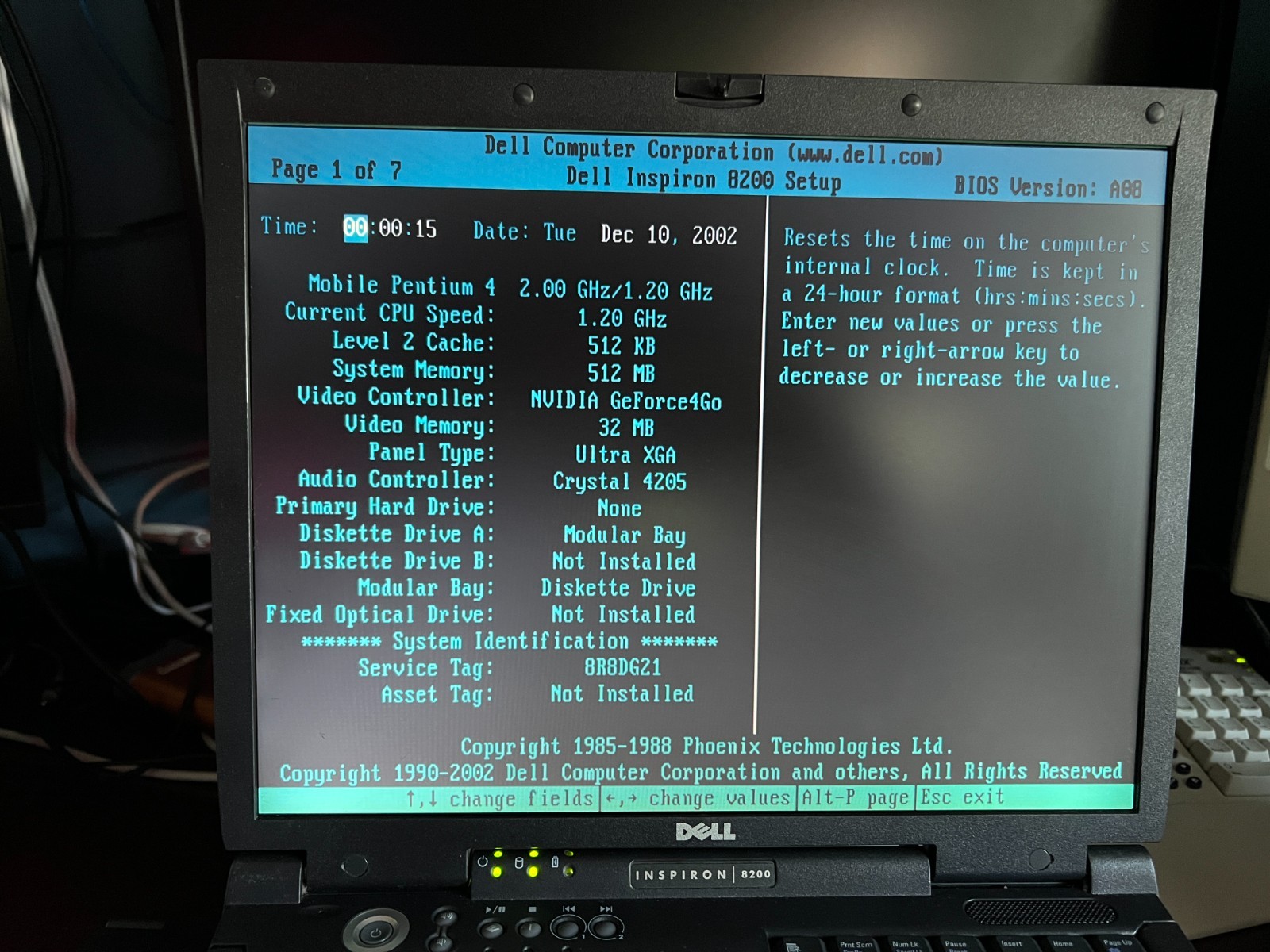 *PAIR* Dell Inspiron 8200 Pentium 4M GeforceGo4 Mostly Complete Good Battery