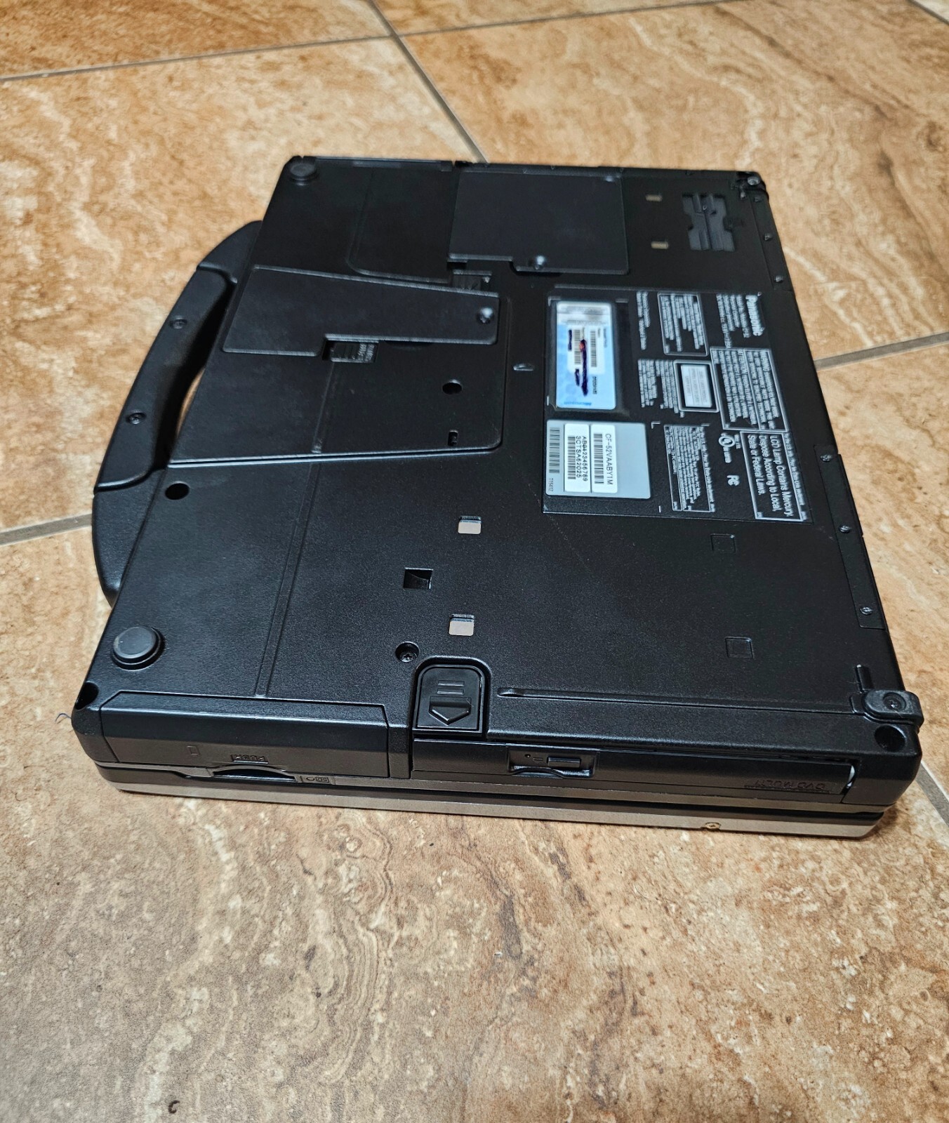 Panasonic Toughbook CF-52 MK5 i5-3360M✔️16GB 1TB SSD ✔️WIN7PRO64B ✔️DVD WIFI✔️✔️