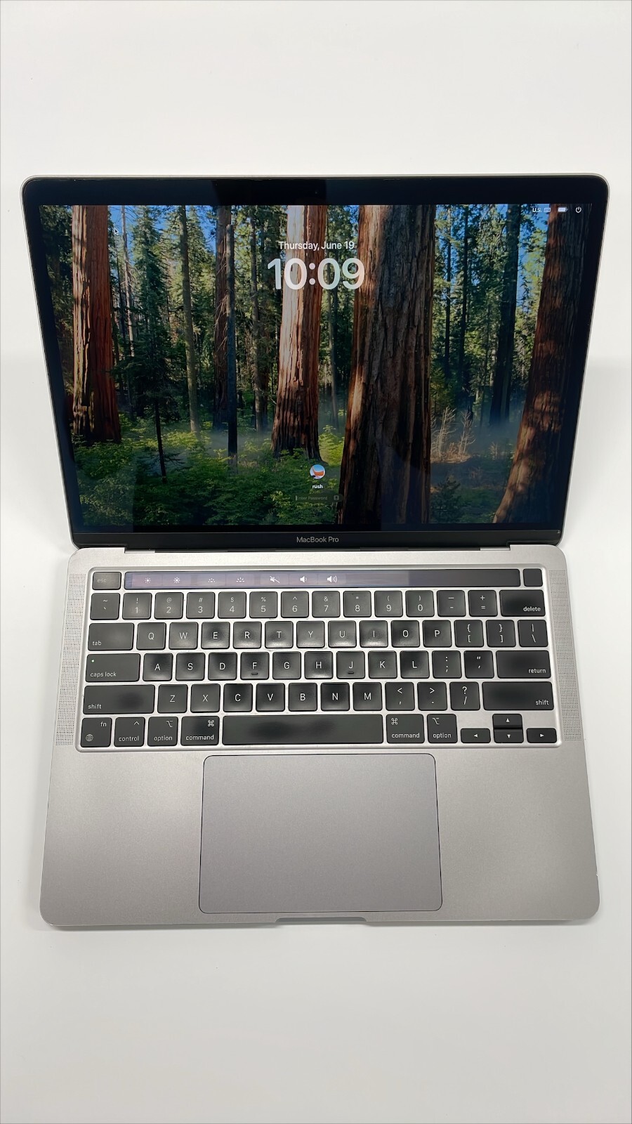 Apple MacBook Pro 13.3″ M1 8-Core CPU and 16-Core Neural Engine 8GB 512GB SSD