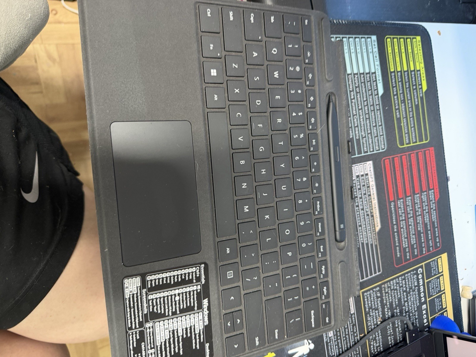 Microsoft Surface Pro Copilot+ PC 13 Inch Snapdragon X Plus + Keyboard Combo