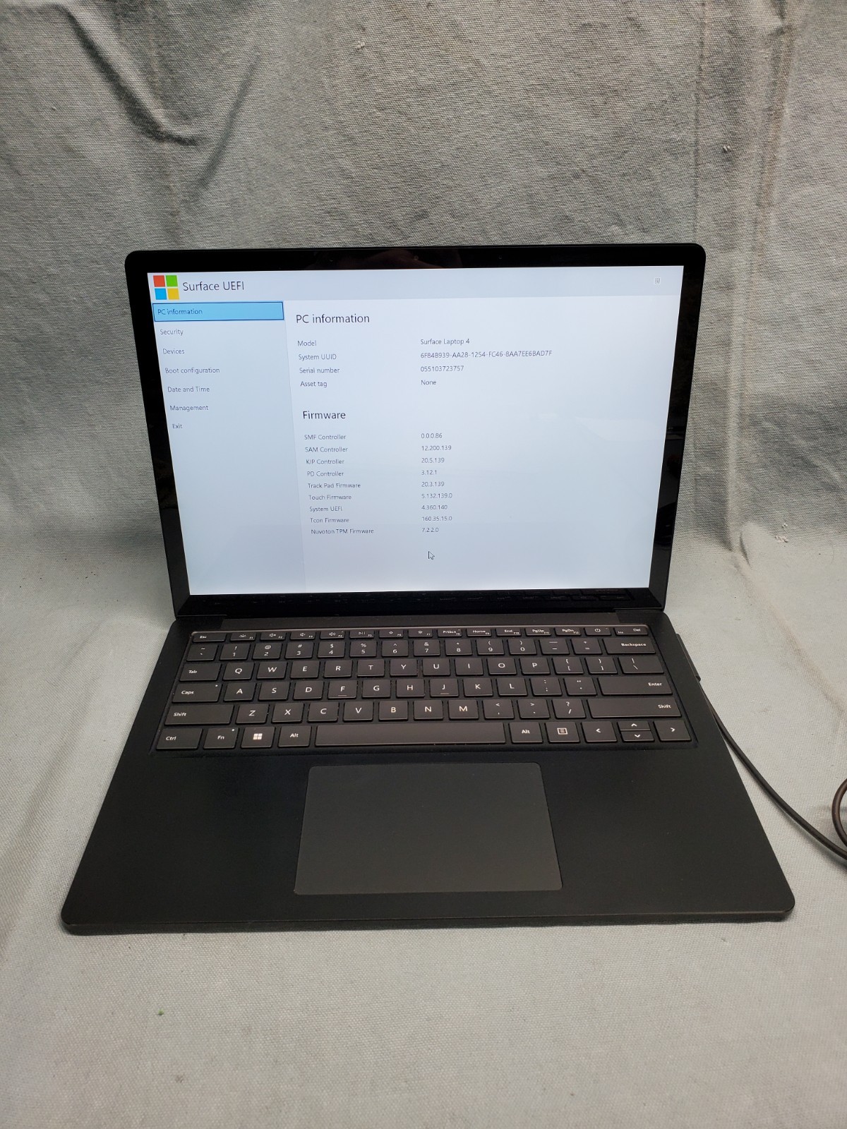 Surface Laptop 4 13.5″ Ryzen 7 4980U 2.00GHz/ 16GB / 512GB SSD #2590