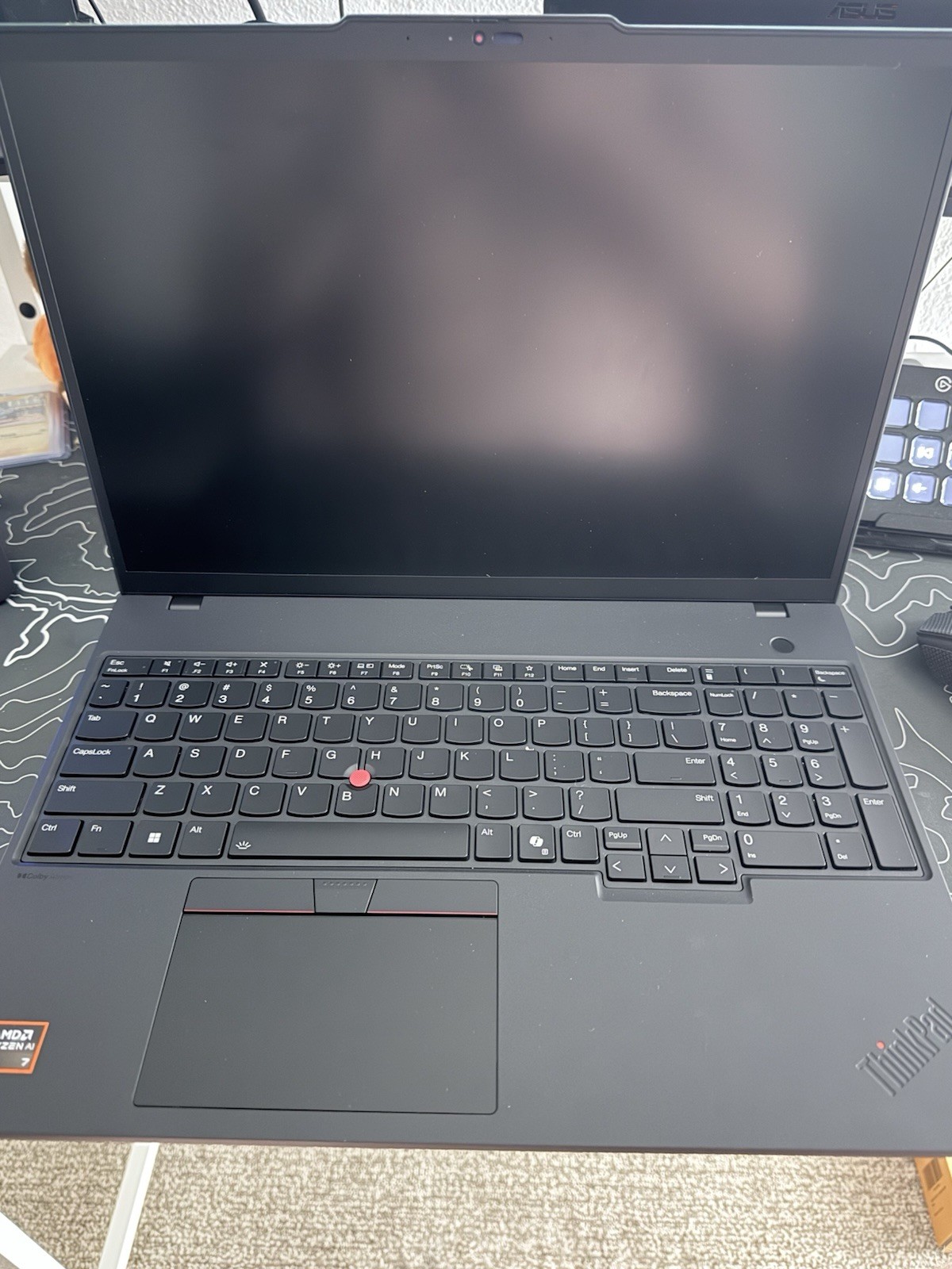 Lenovo ThinkPad T14 Gen6 AMD Ryzen 7 32GB SSD 15.6in Black Win11 Radeon 860M